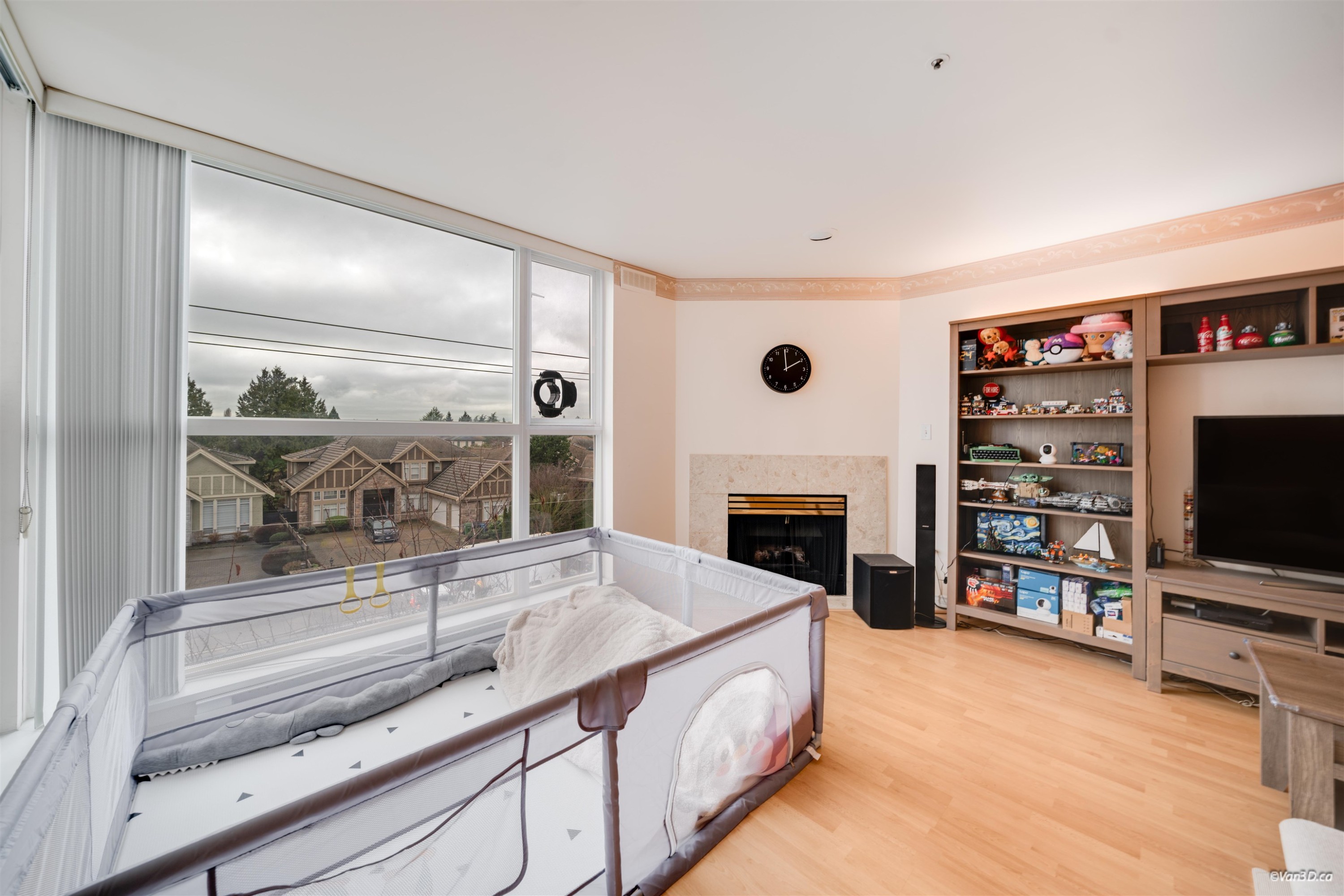 301-7700 Gilbert Road, Richmond, BC