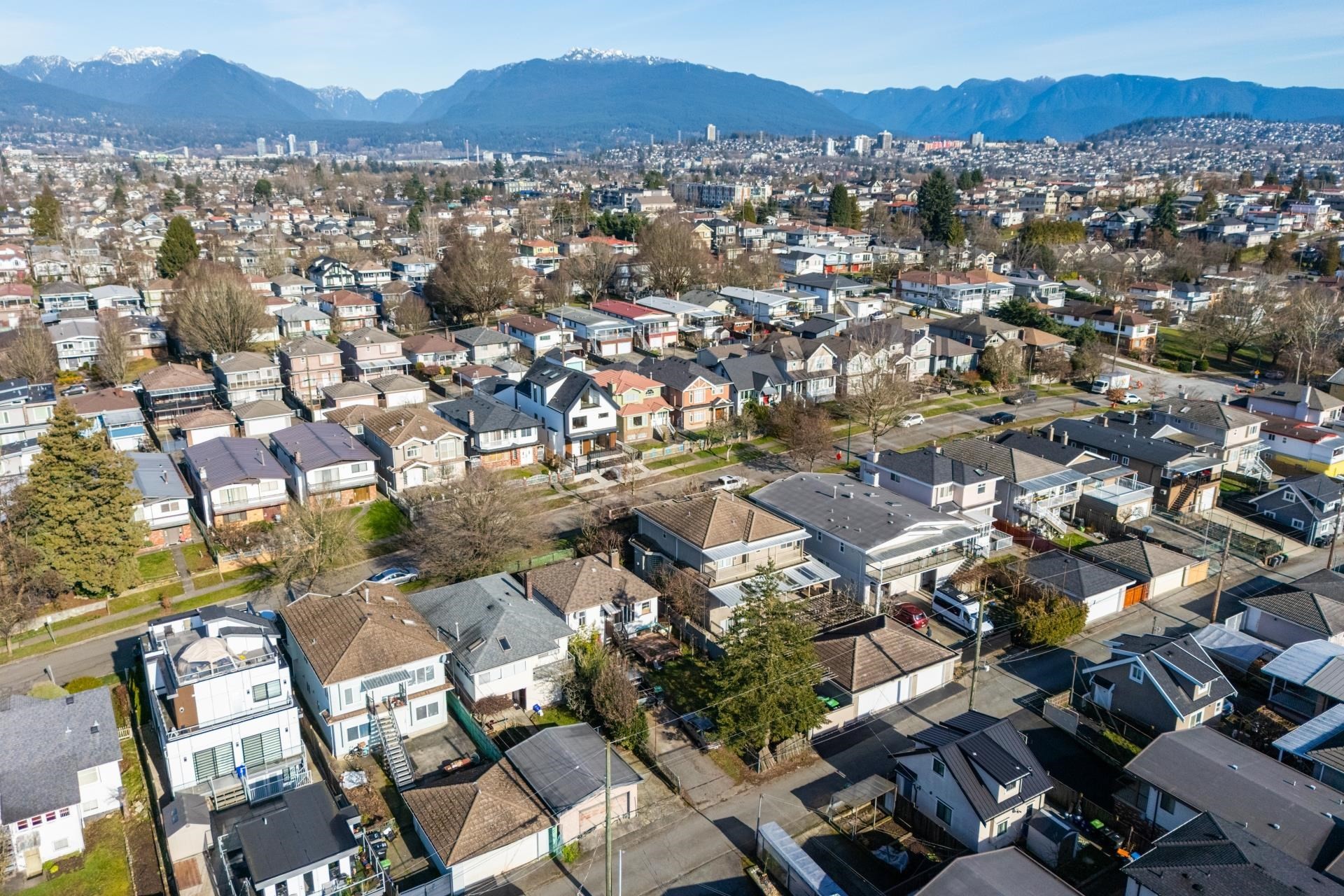 2728 7Th Avenue E, Vancouver, BC