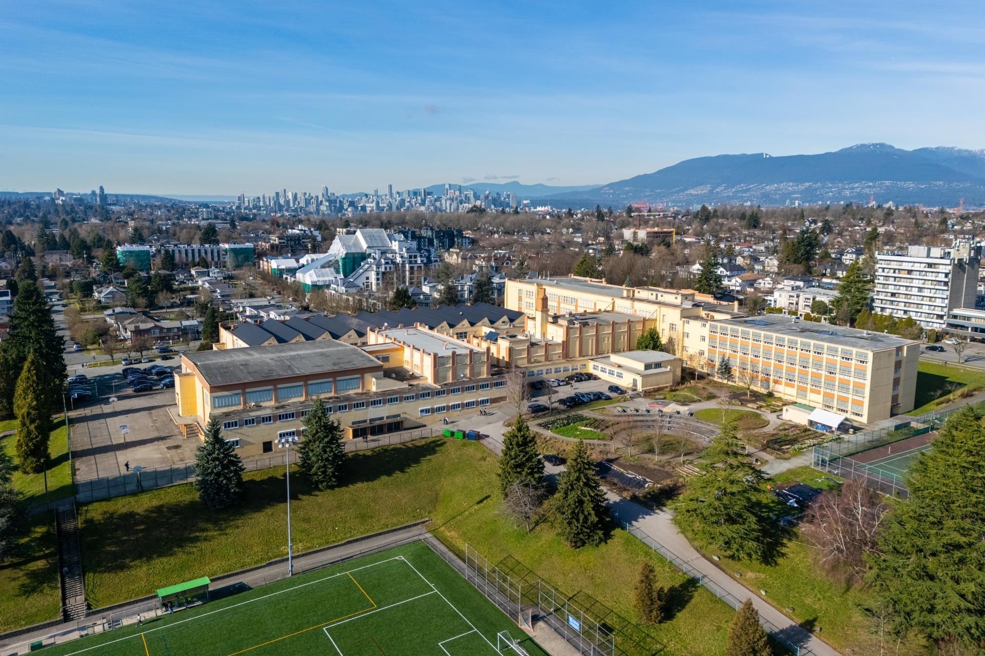 2728 7Th Avenue E, Vancouver, BC