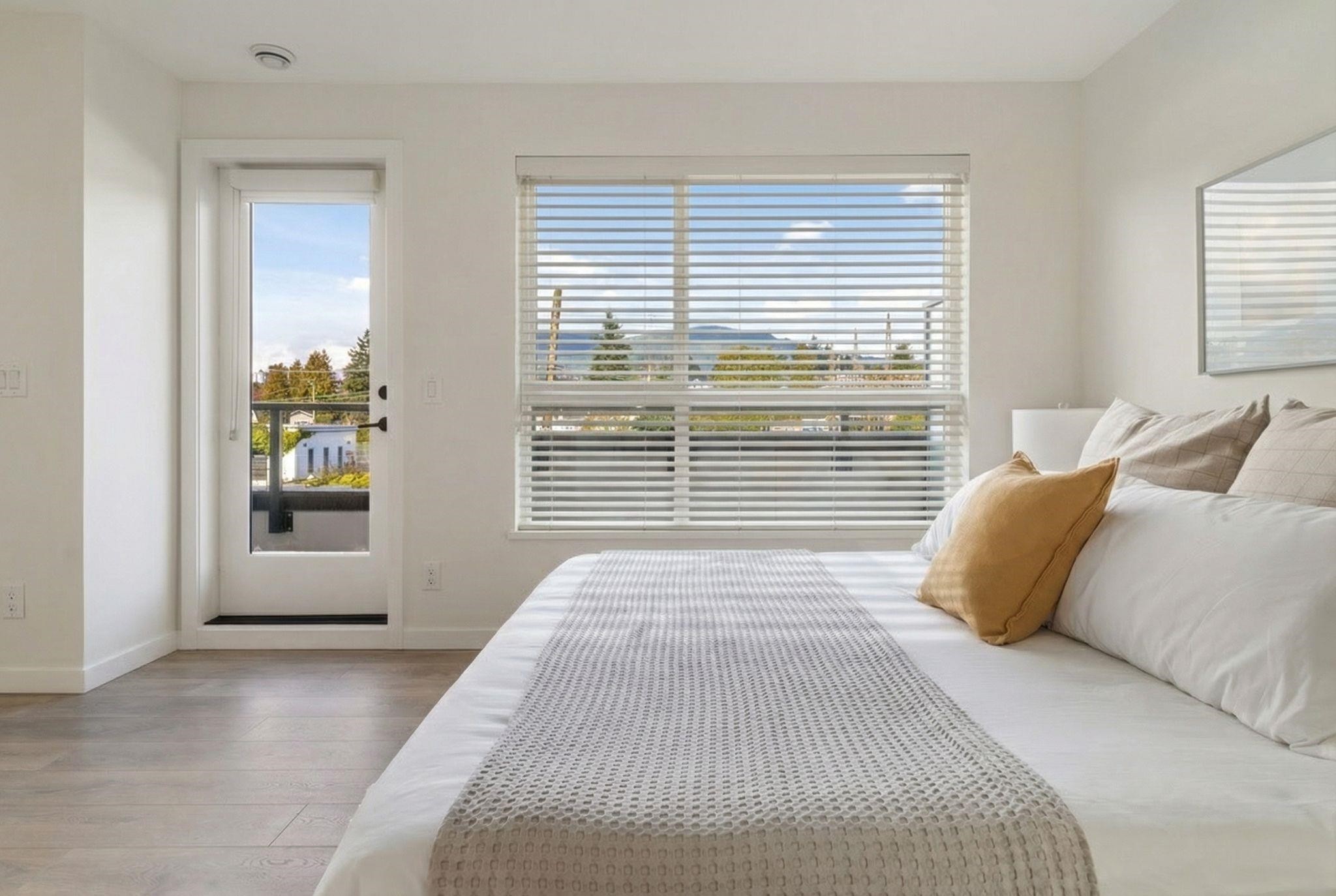 2-533 3Rd Street E, North Vancouver, BC