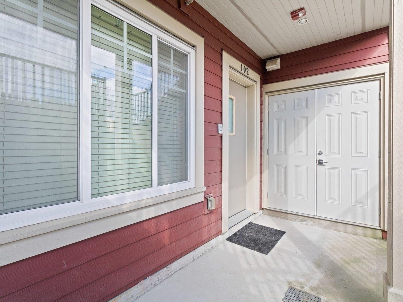 102-4577 Slocan Street, Vancouver, BC