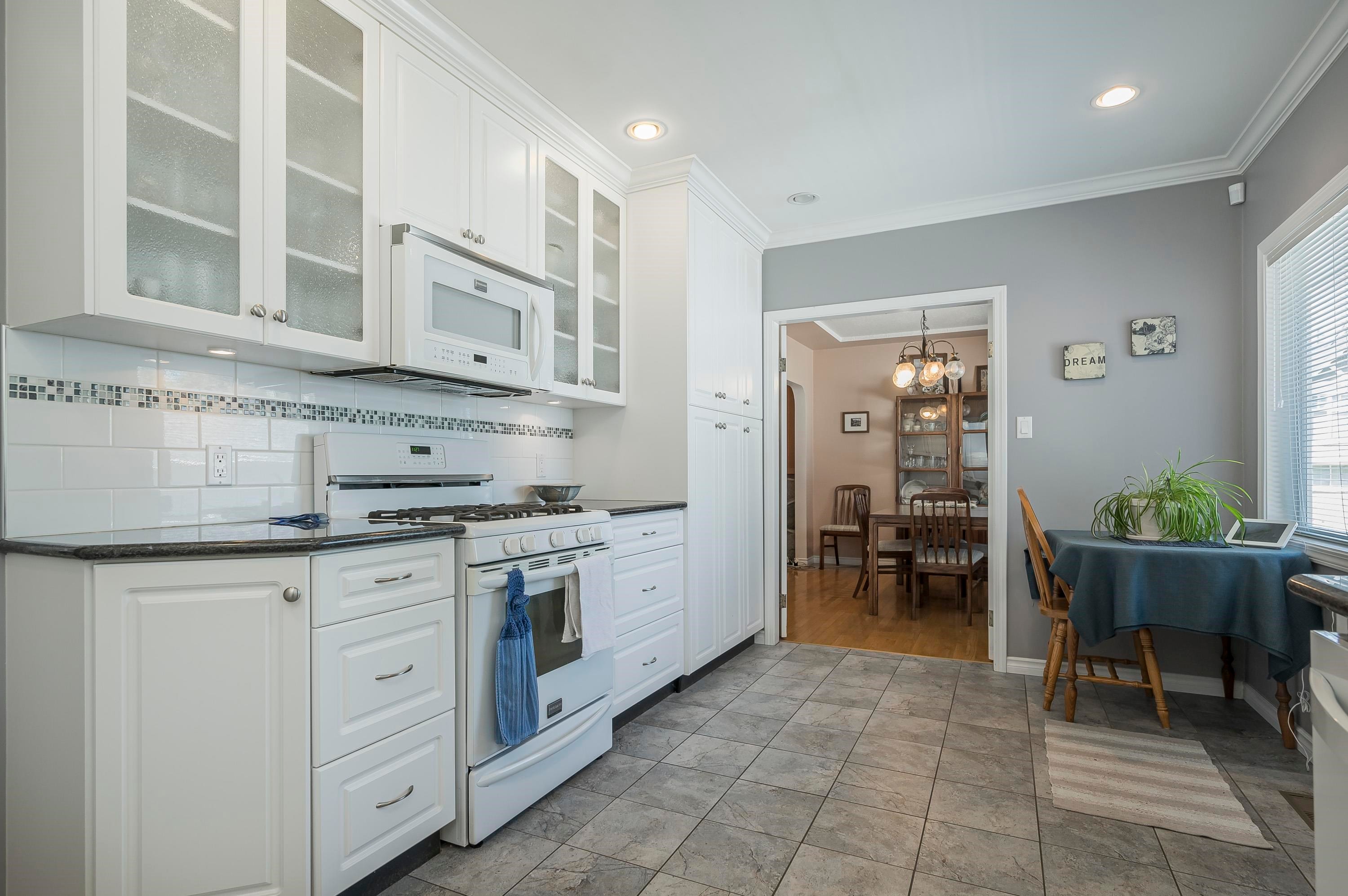 541 Cochrane Avenue, Coquitlam, BC