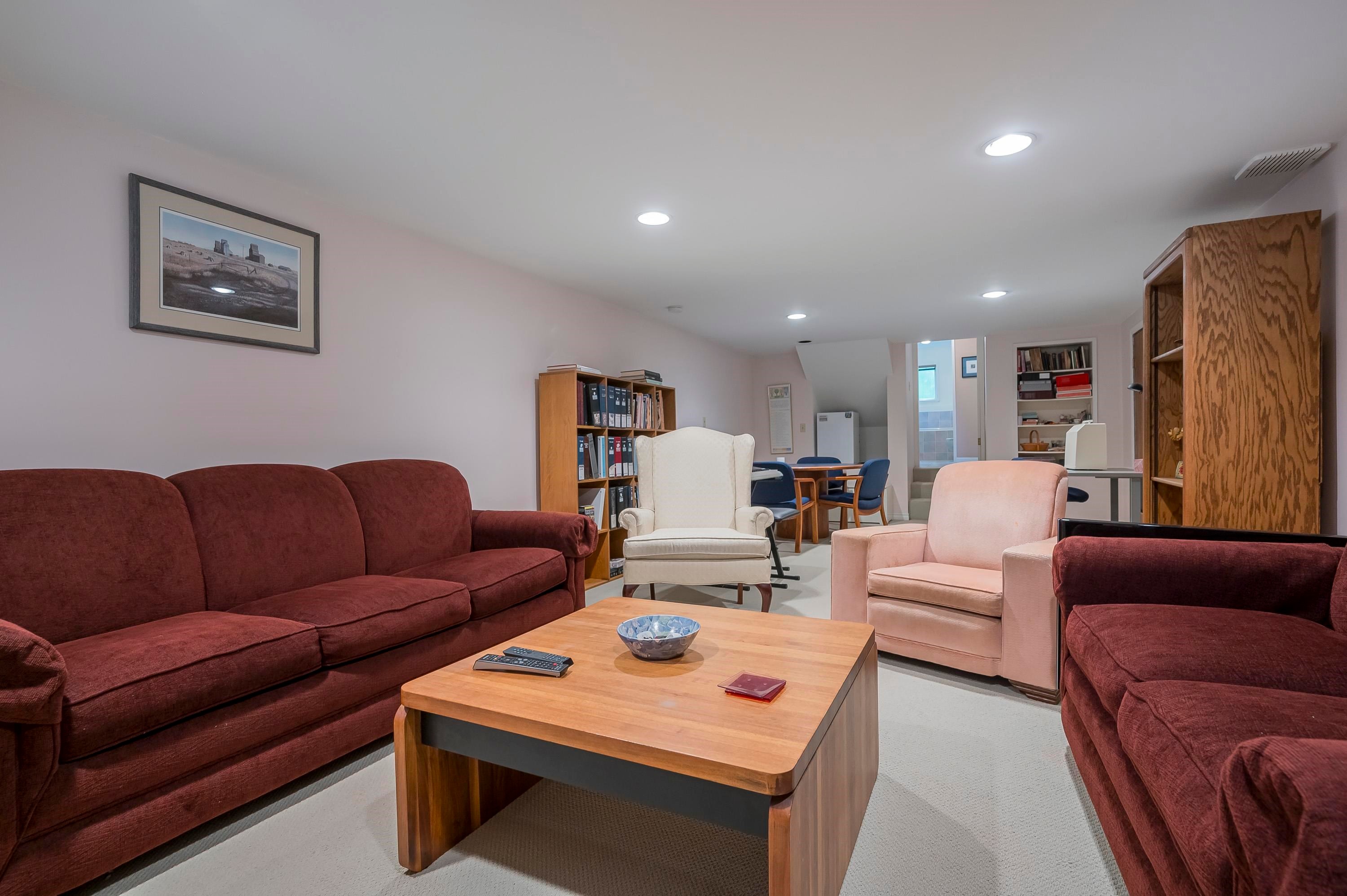 541 Cochrane Avenue, Coquitlam, BC