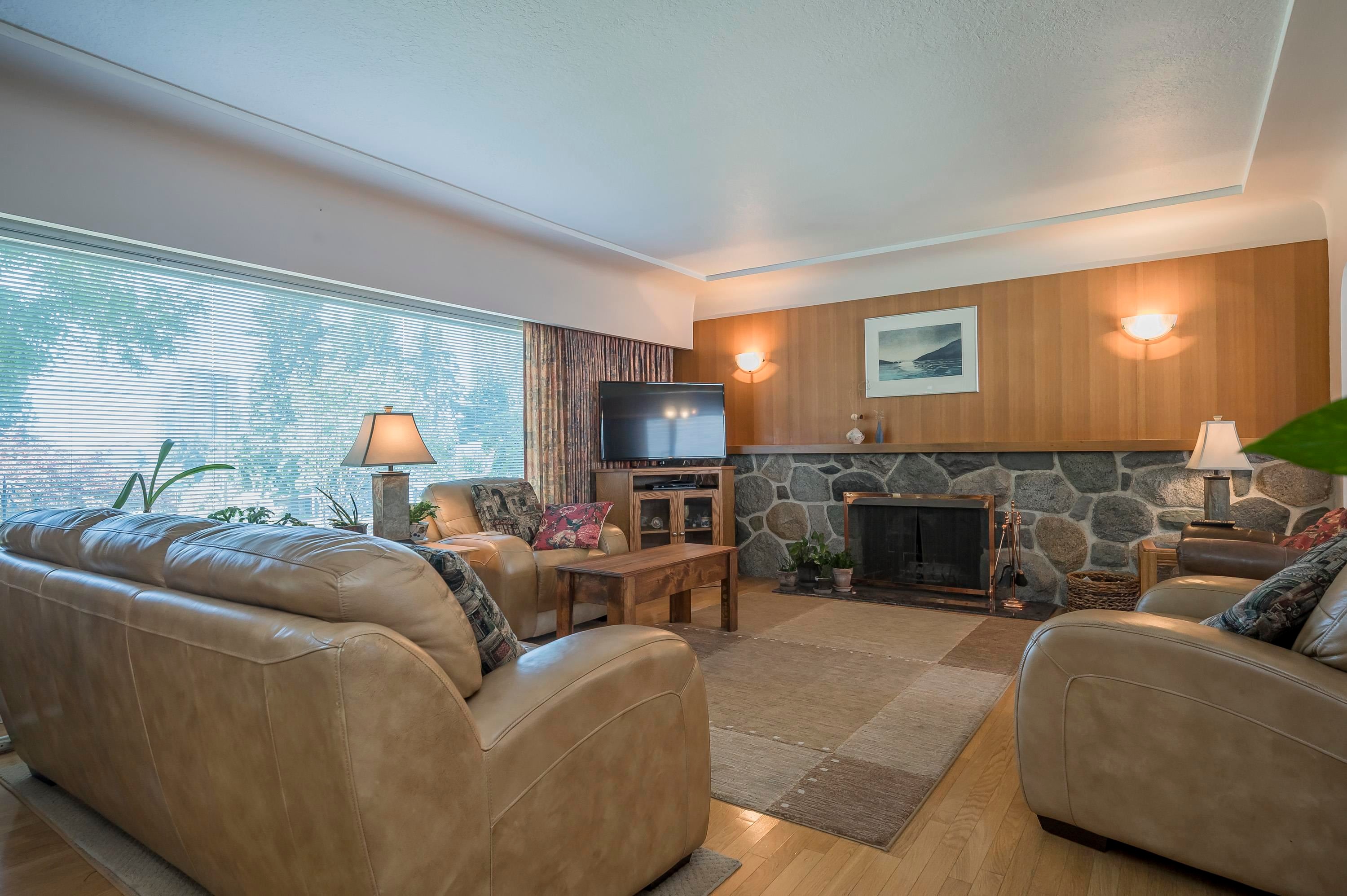 541 Cochrane Avenue, Coquitlam, BC