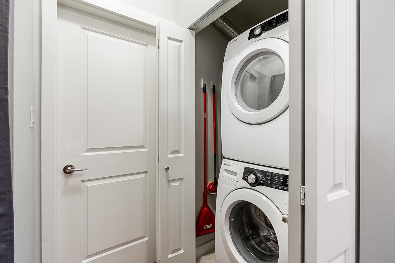 403-139 22Nd Street W, North Vancouver, BC