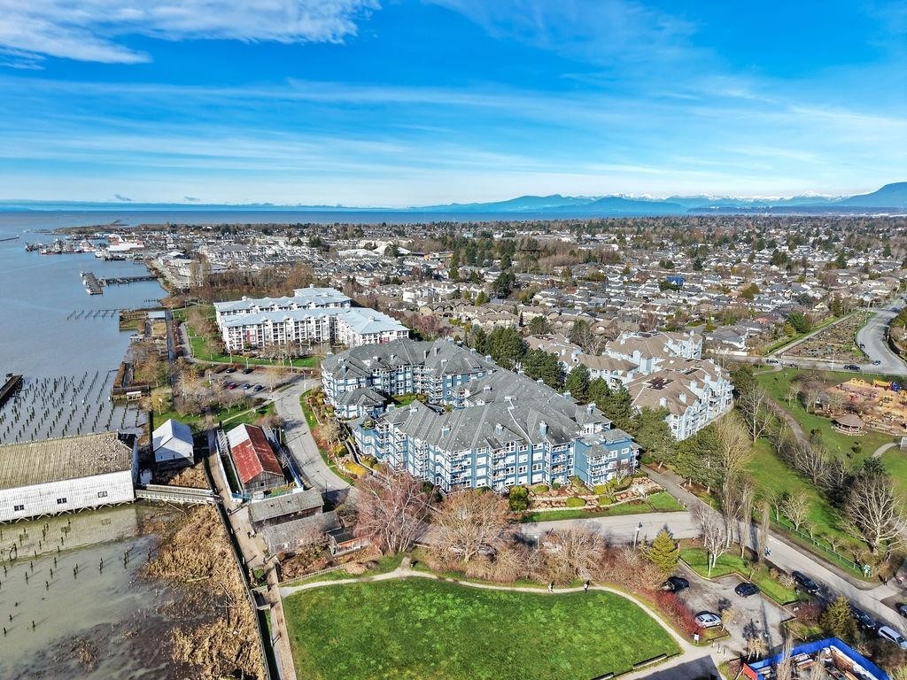 124-12931 Railway Avenue, Richmond, BC