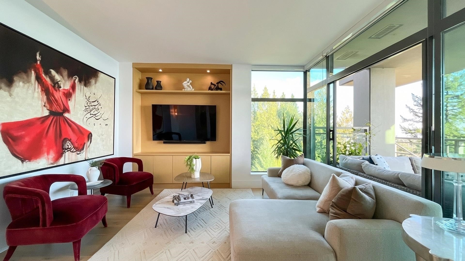 801-3315 Cypress Place, West Vancouver, BC