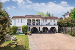 483 Sargent Road Gibsons, BC V0N 1V9