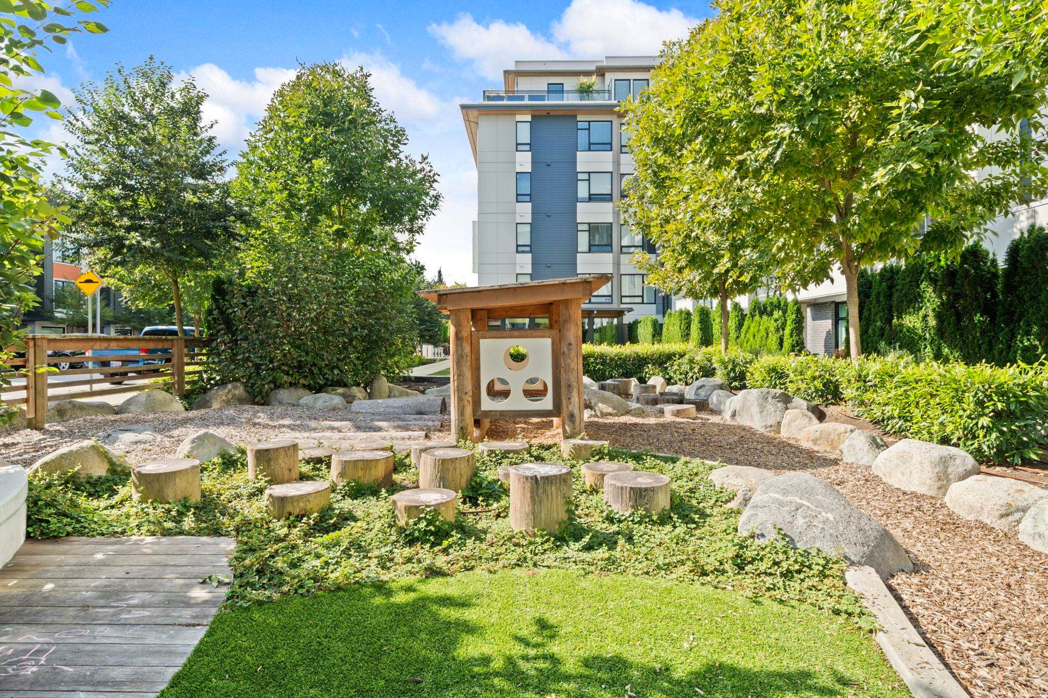 605-3038 St George Street, Port Moody, BC