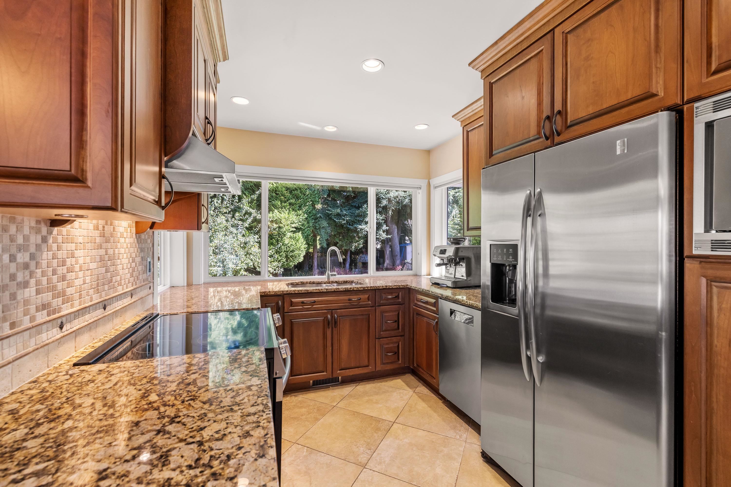 525 Appian Way, Coquitlam, BC