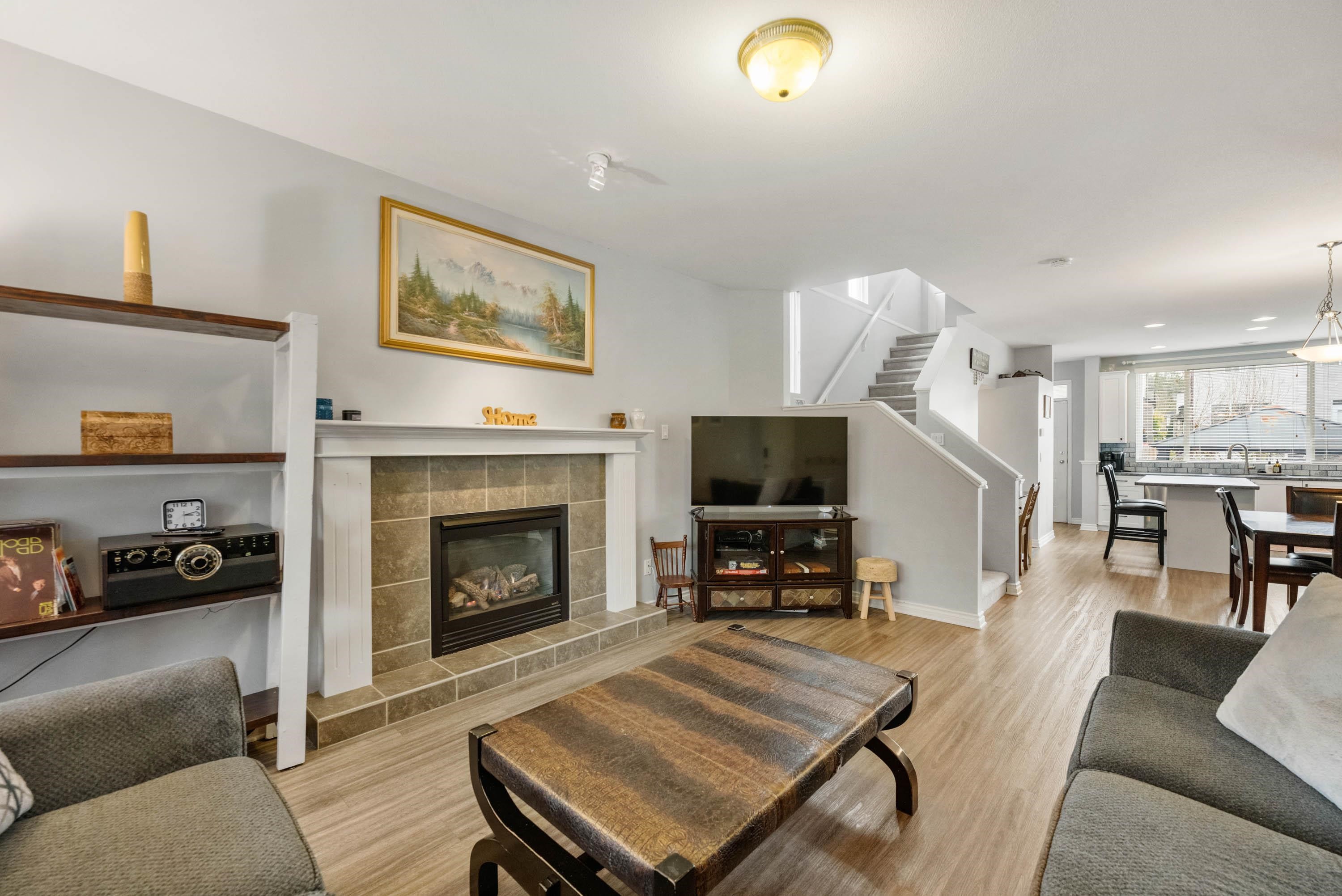 24320 102A Avenue, Maple Ridge, BC