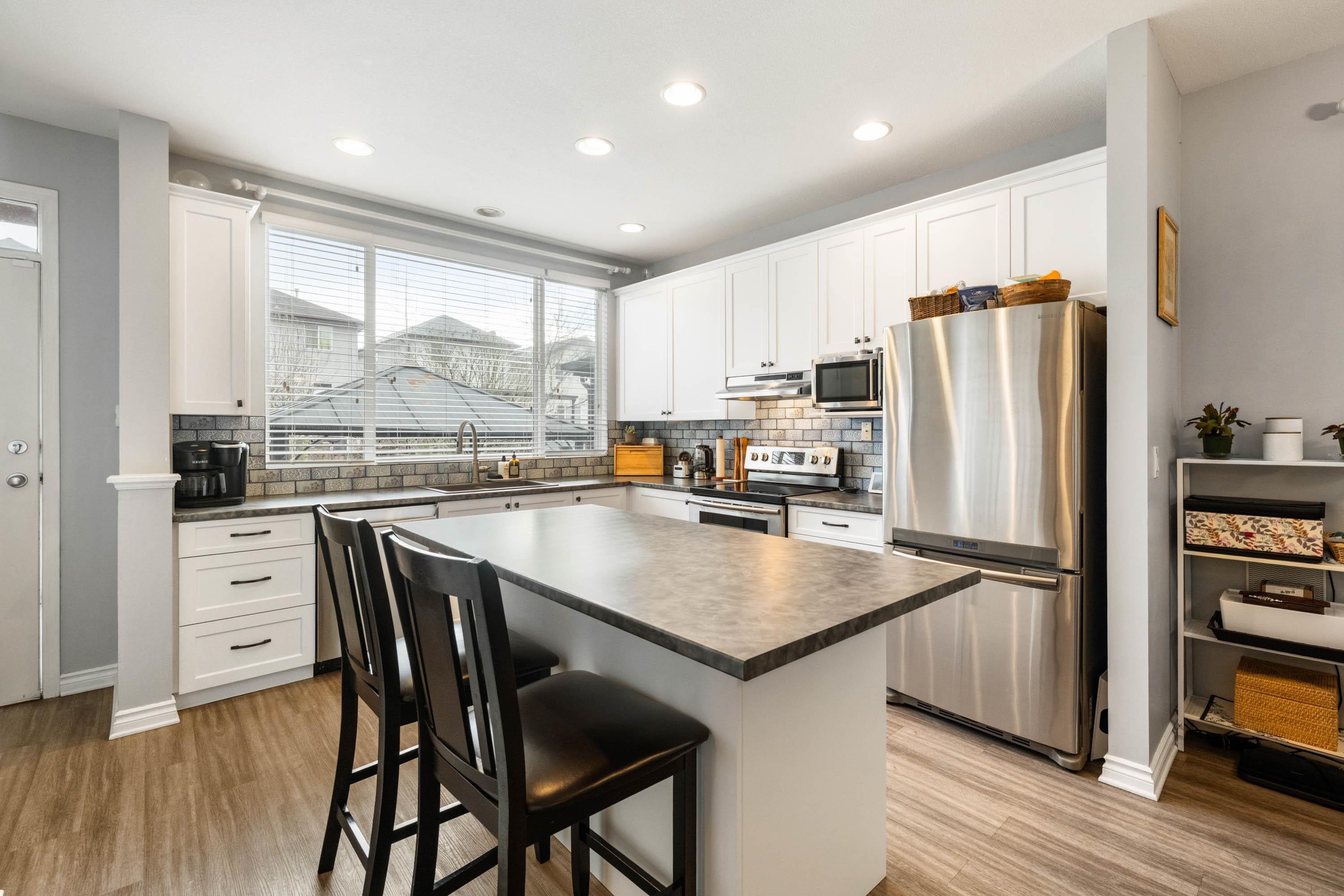 24320 102A Avenue, Maple Ridge, BC