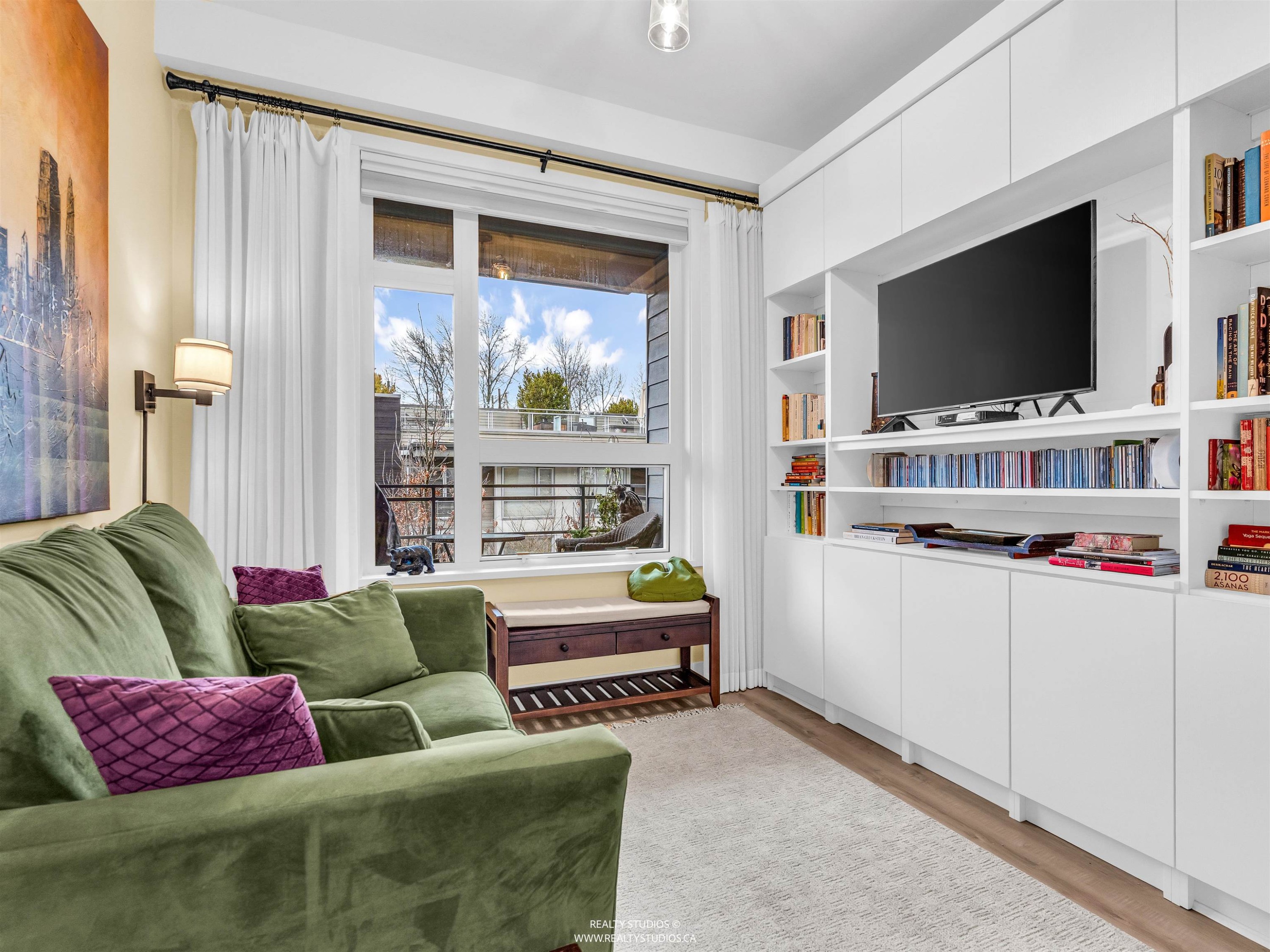 206-715 15Th Street W, North Vancouver, BC