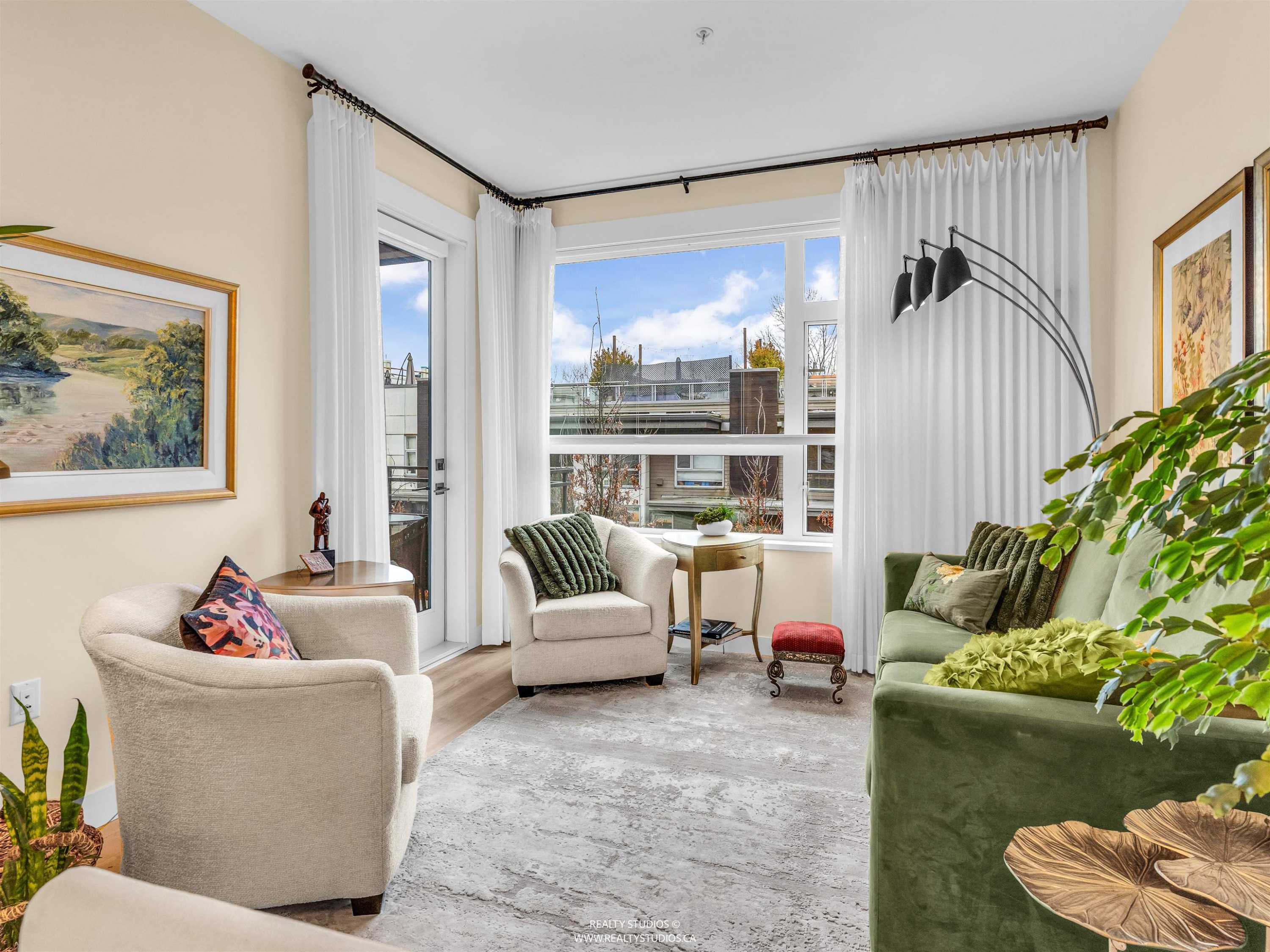 206-715 15Th Street W, North Vancouver, BC