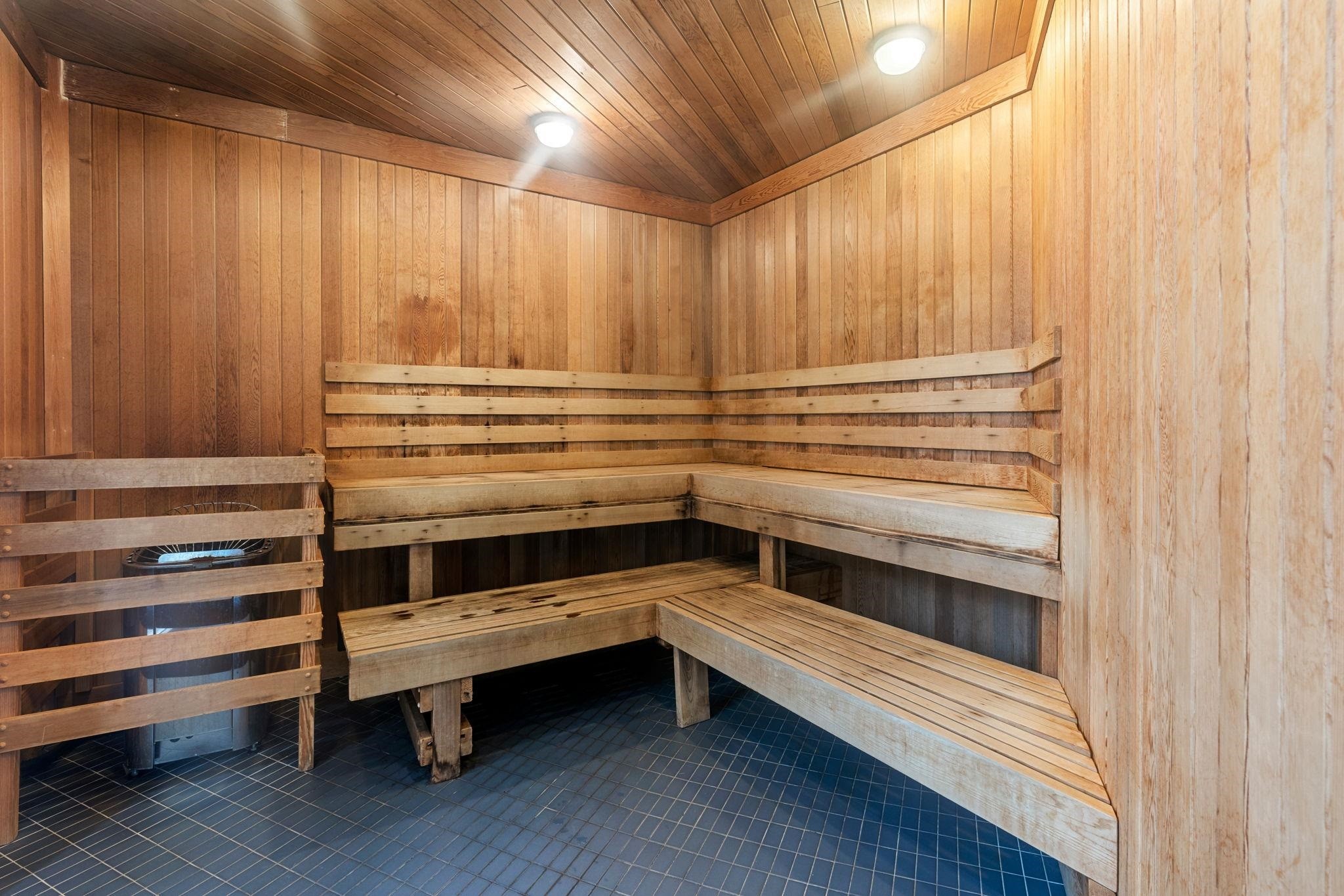 2202-1550 Fern Street, North Vancouver, BC