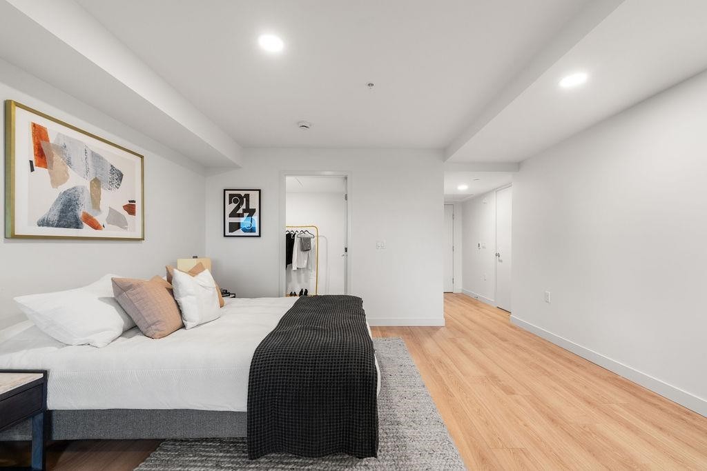 311-2419 Grant Street, Vancouver, BC