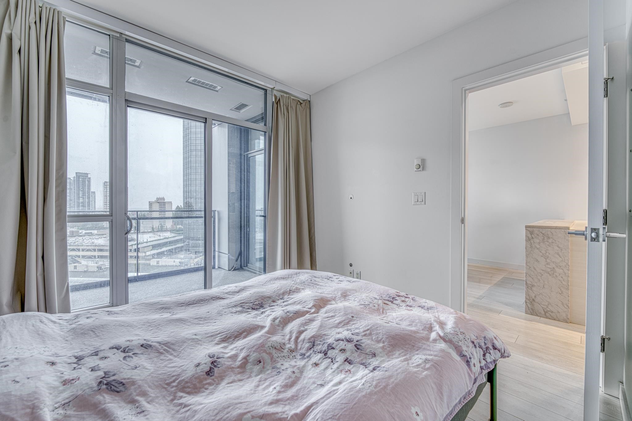 1711-6098 Station Street, Burnaby, BC