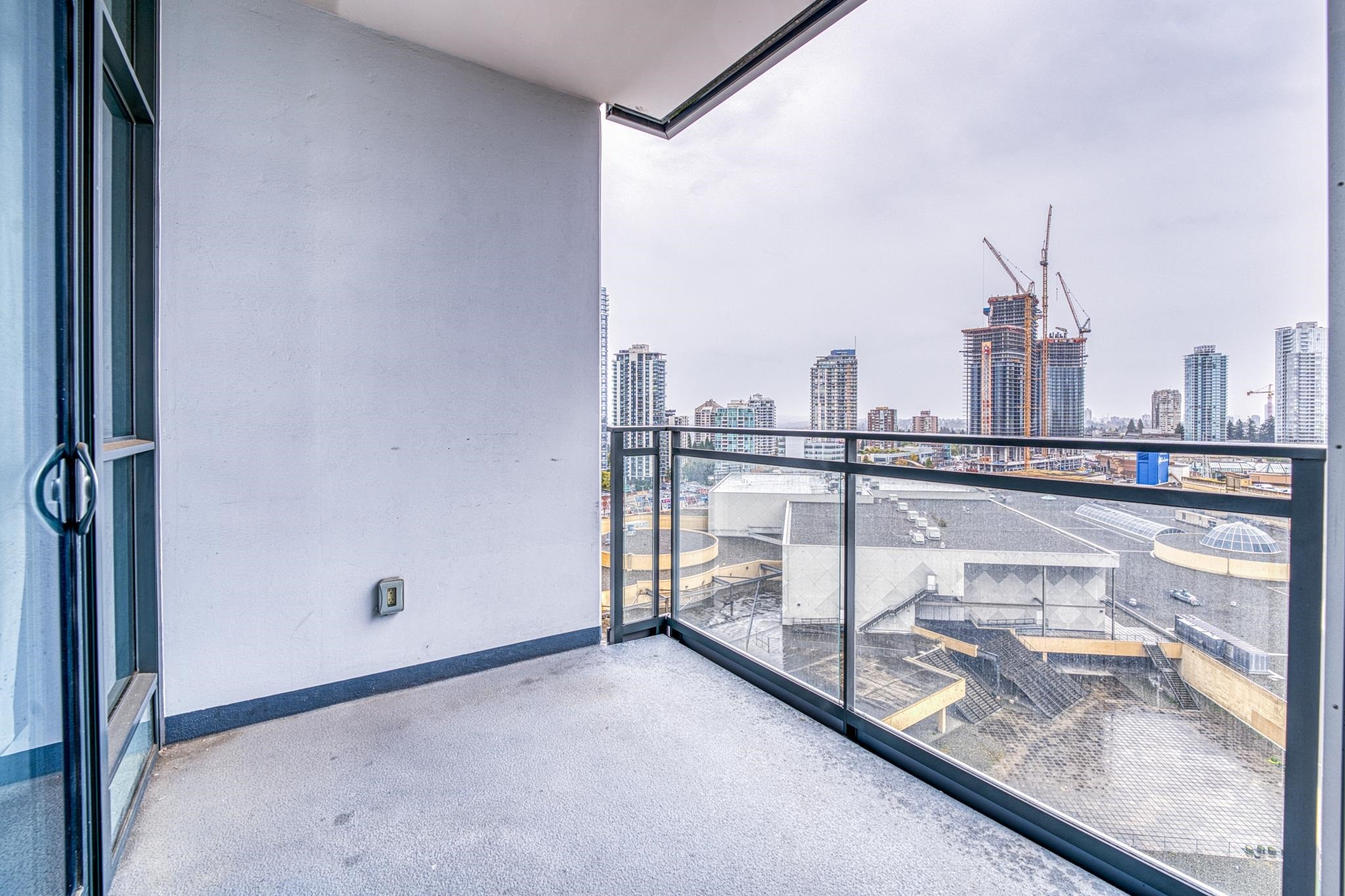 1711-6098 Station Street, Burnaby, BC