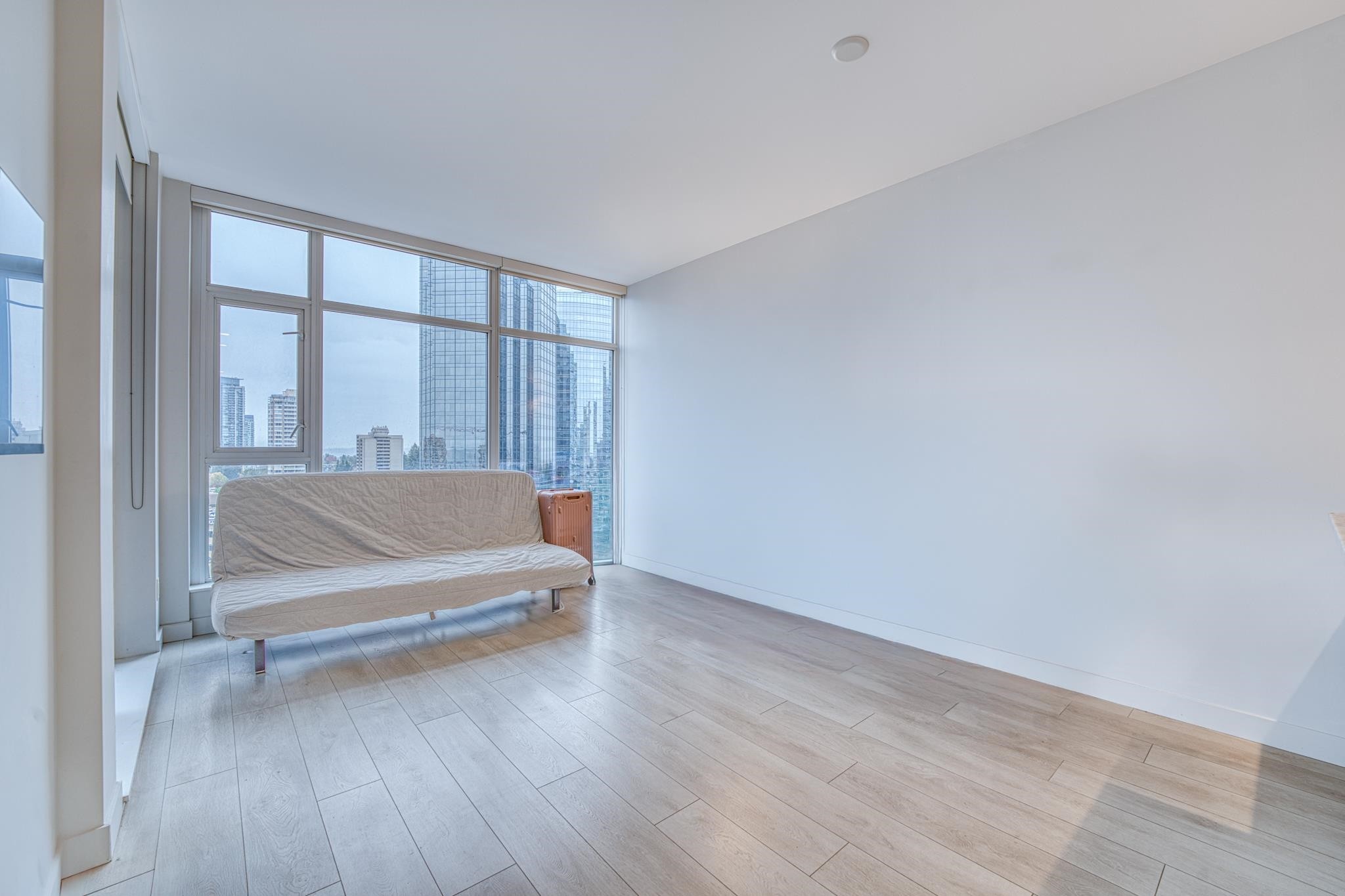 1711-6098 Station Street, Burnaby, BC