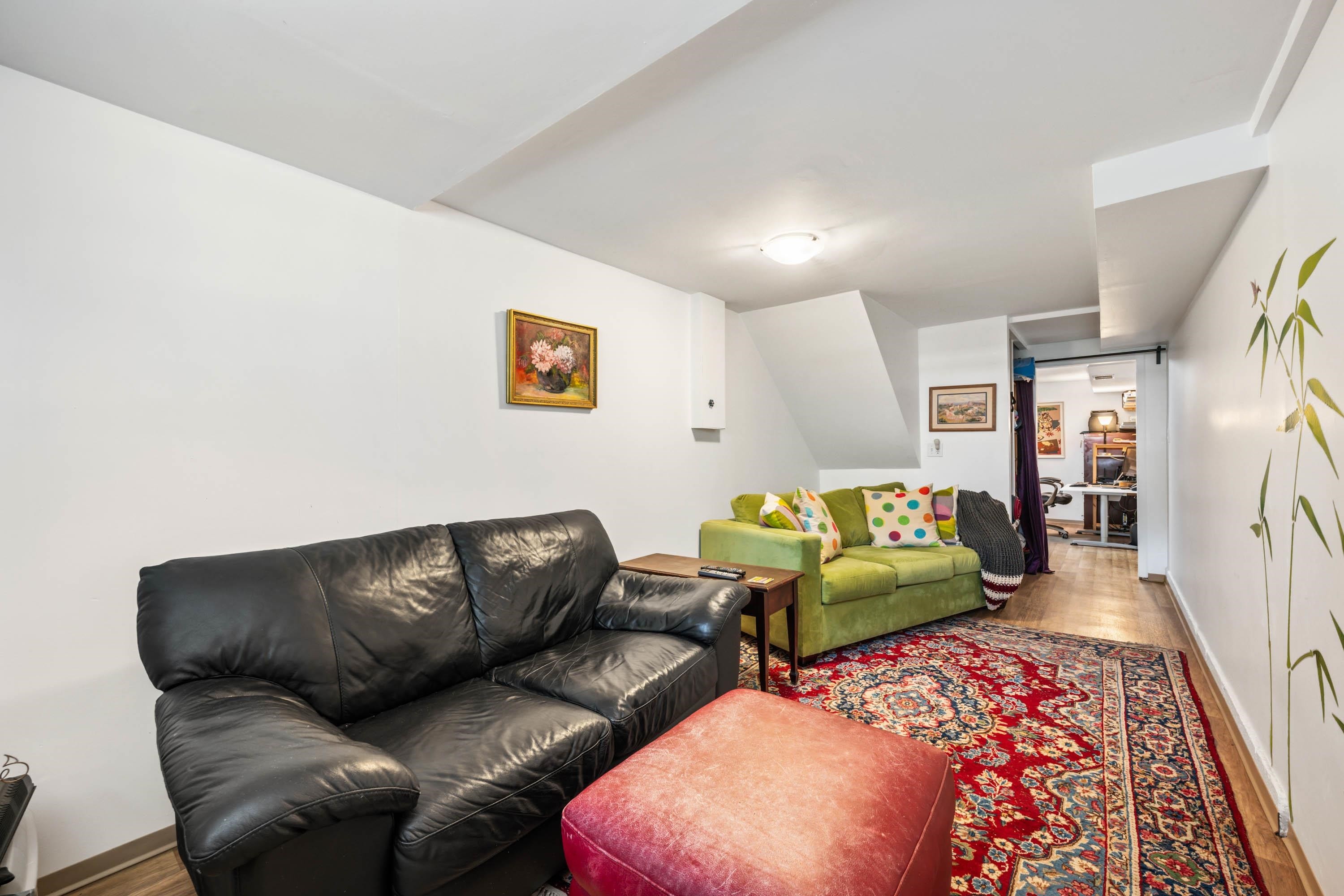 935 Stardale Avenue, Coquitlam, BC