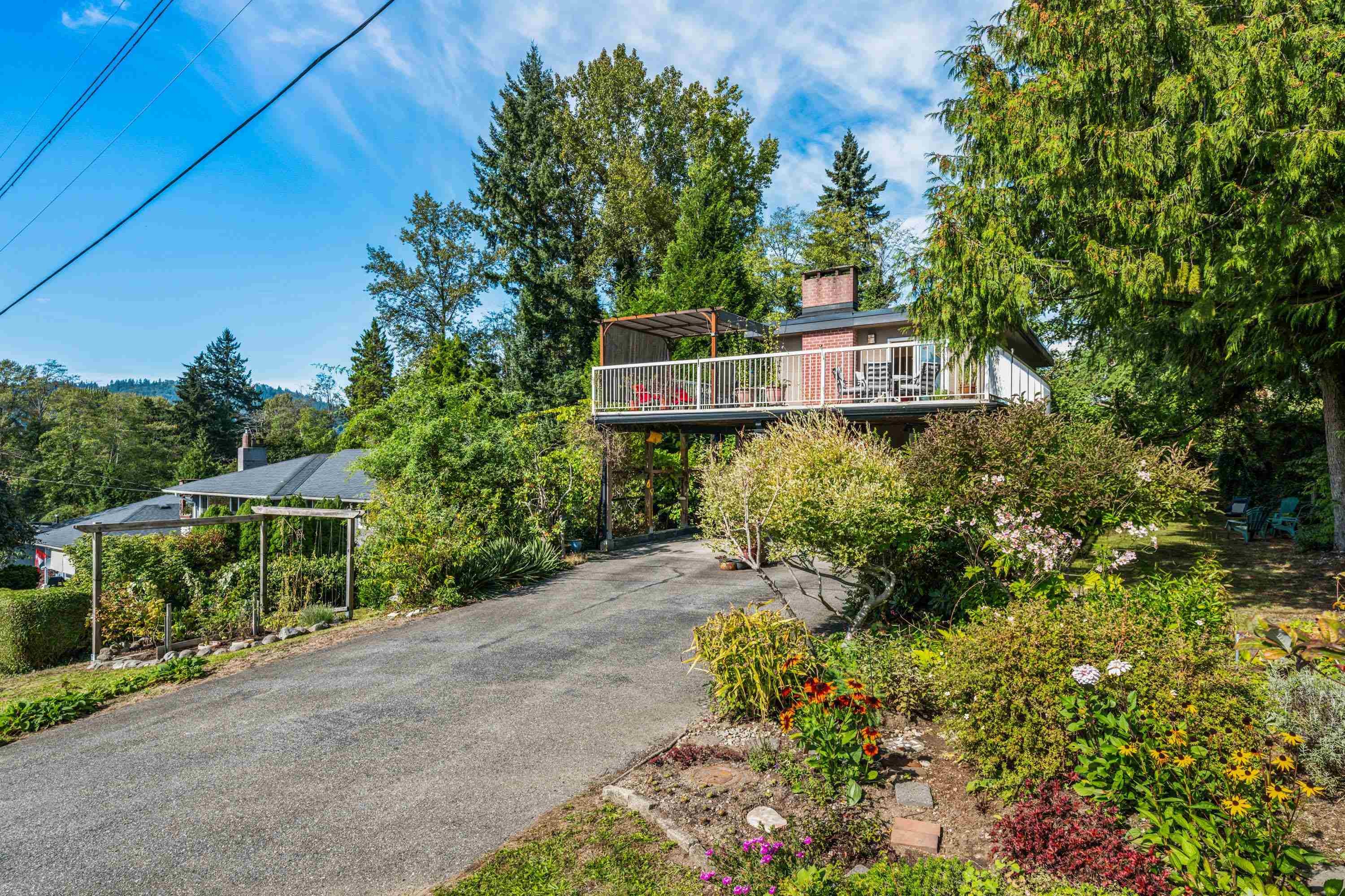 935 Stardale Avenue, Coquitlam, BC