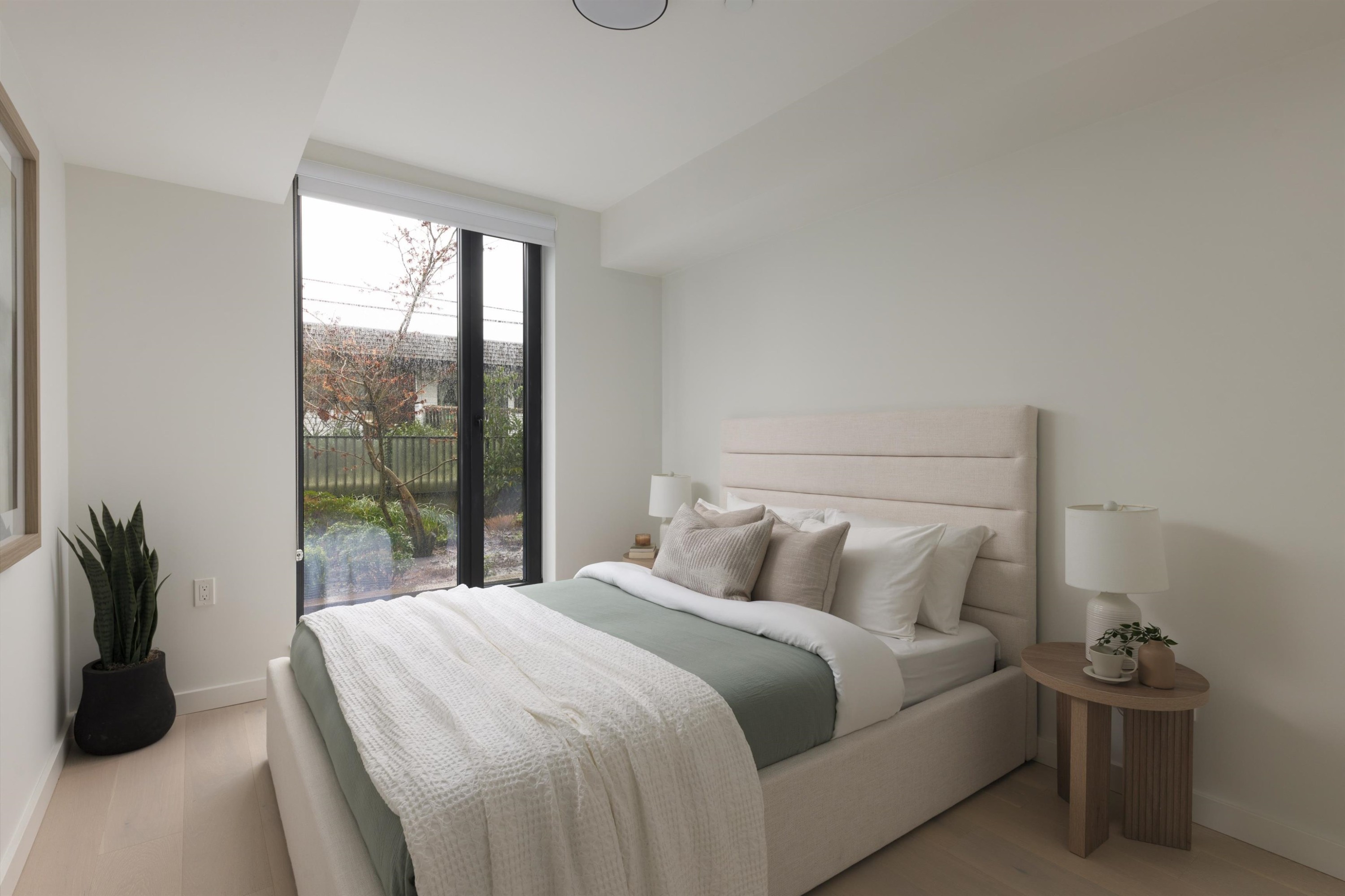 529 6Th Avenue E, Vancouver, BC