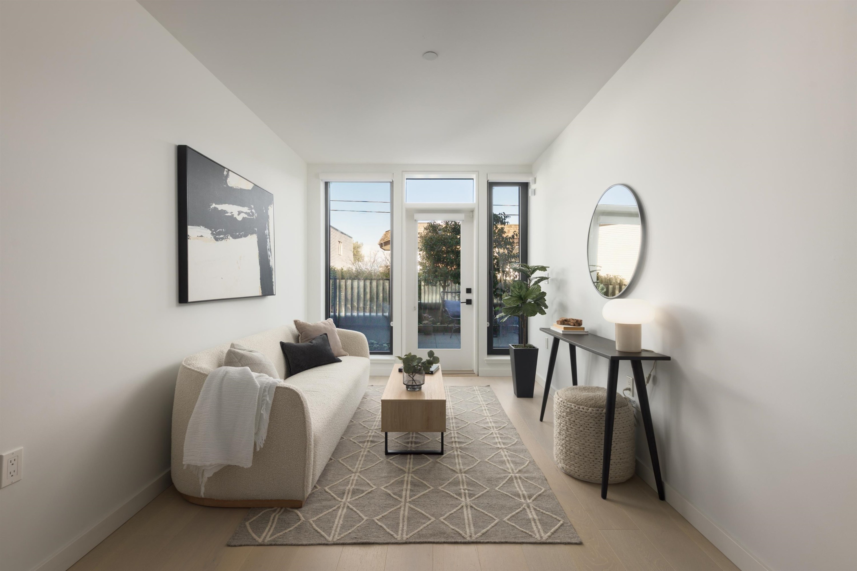 529 6Th Avenue E, Vancouver, BC