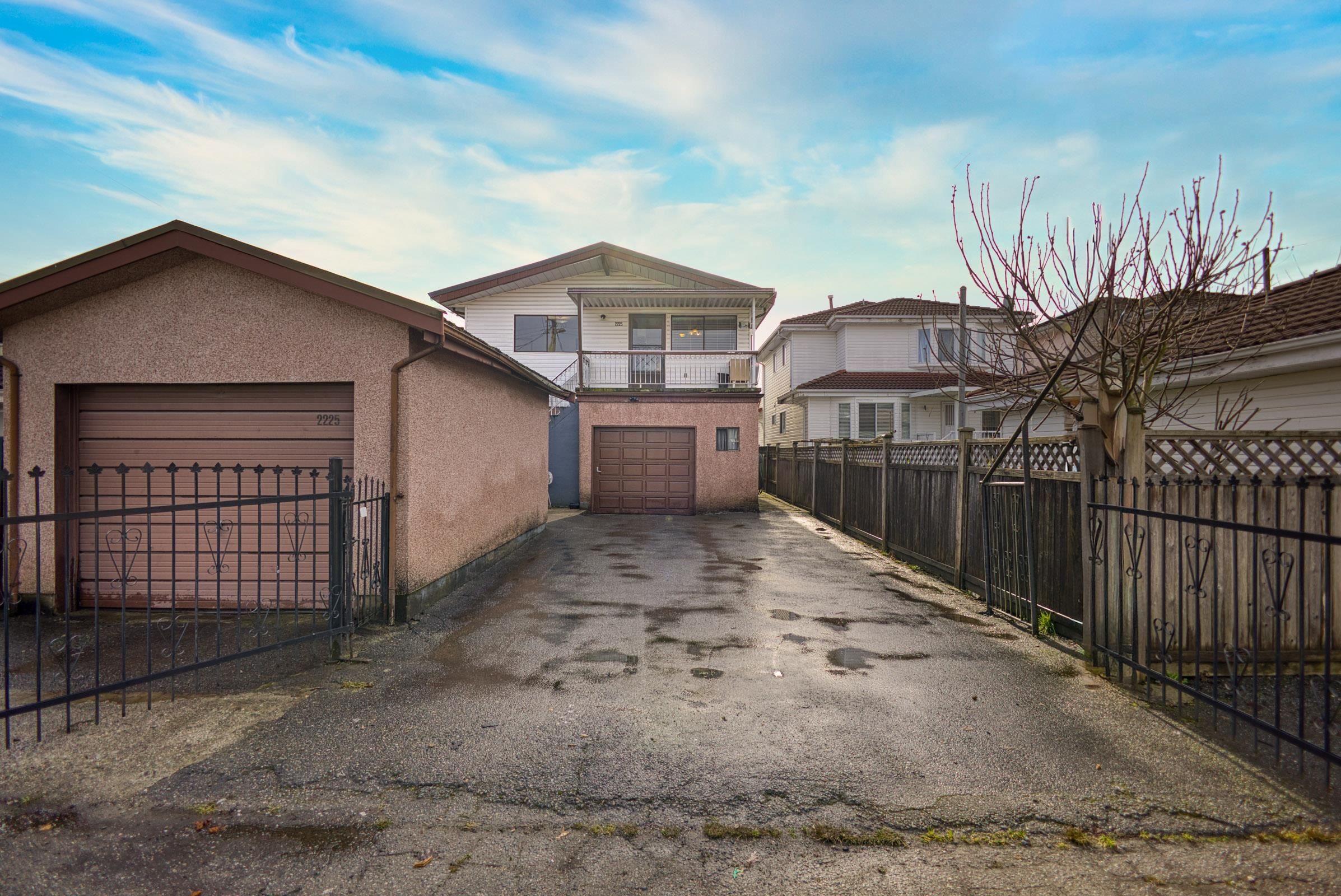 2225 35Th Avenue E, Vancouver, BC