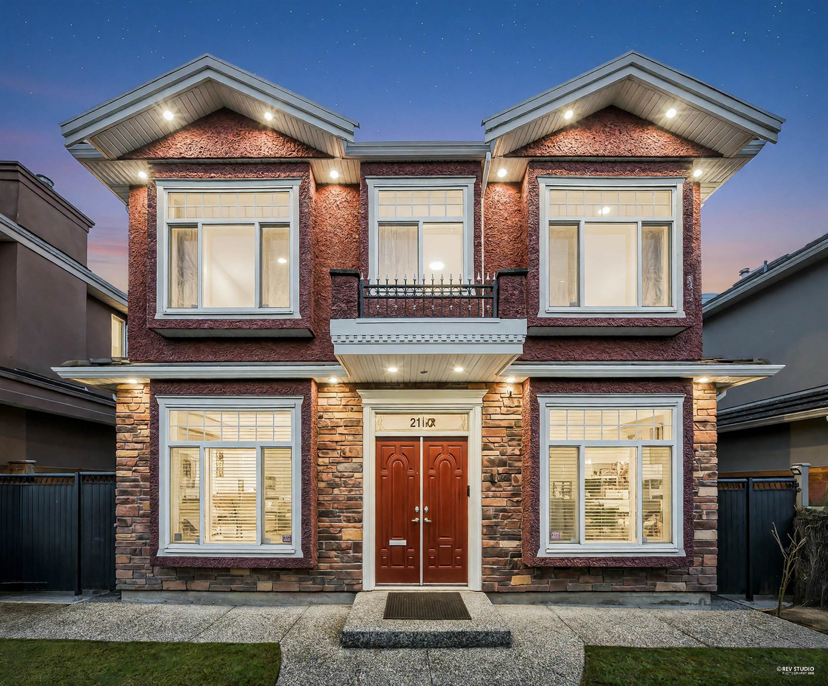 2160 54Th Avenue E, Vancouver, BC