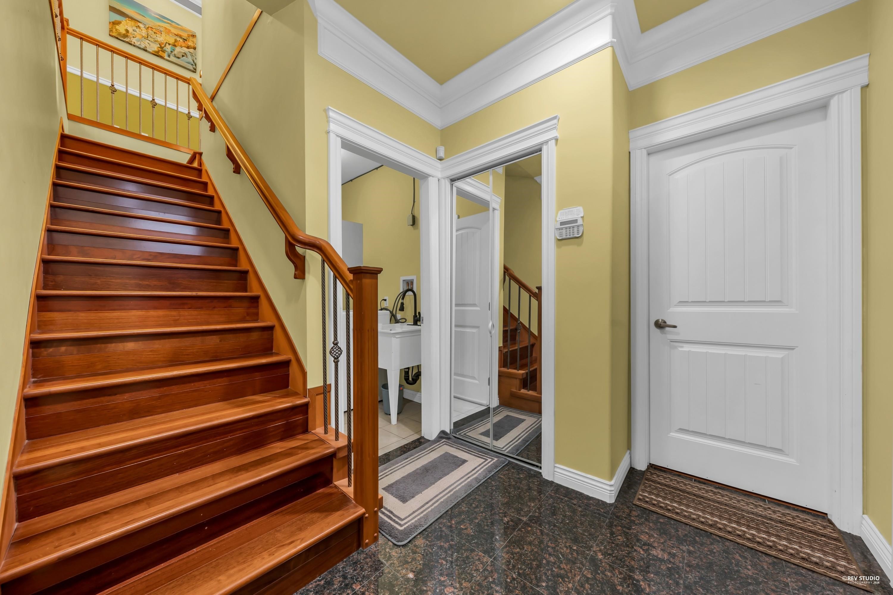 2160 54Th Avenue E, Vancouver, BC