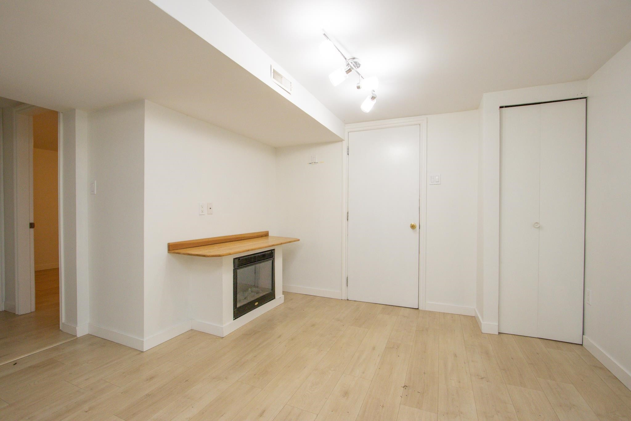 1785 Cotton Drive, Vancouver, BC