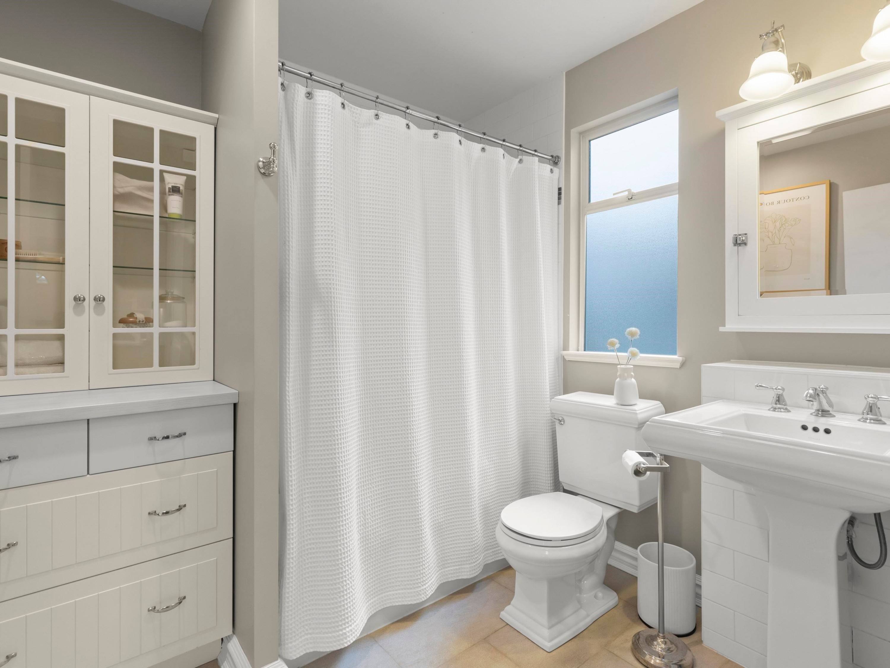 829 14Th Avenue E, Vancouver, BC