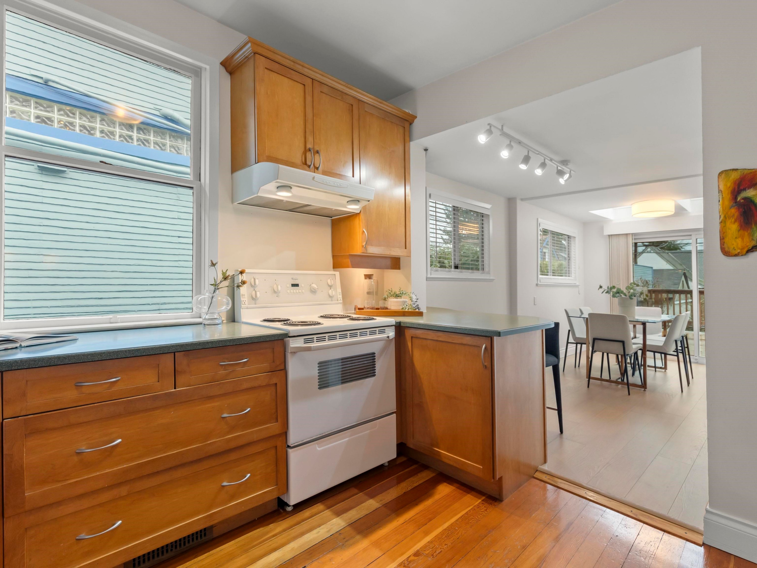 829 14Th Avenue E, Vancouver, BC