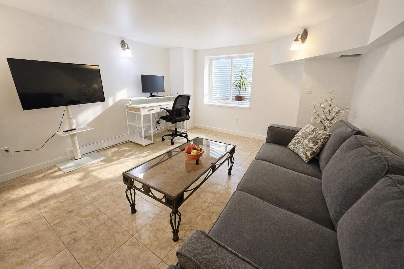 1476 Lansdowne Drive, Coquitlam, BC