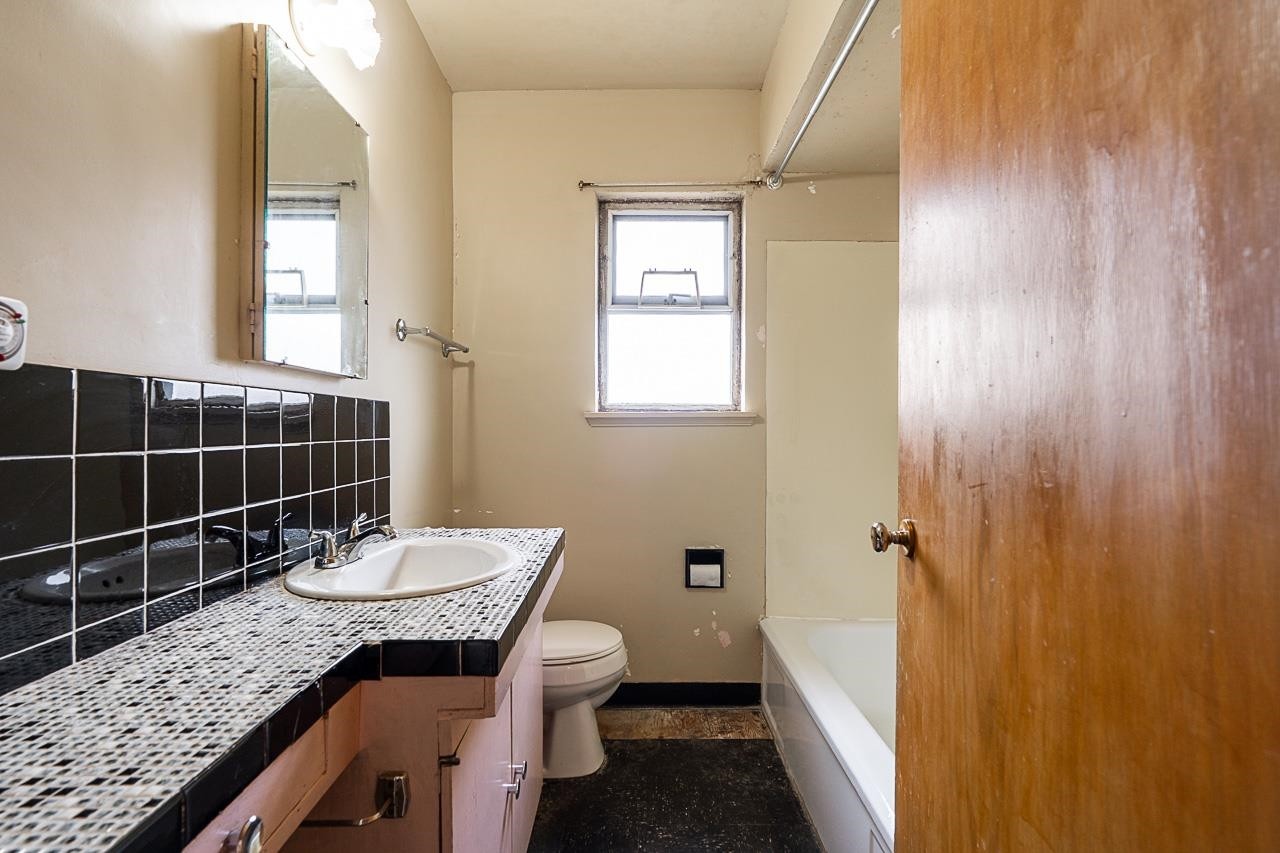 3484 25Th Avenue E, Vancouver, BC