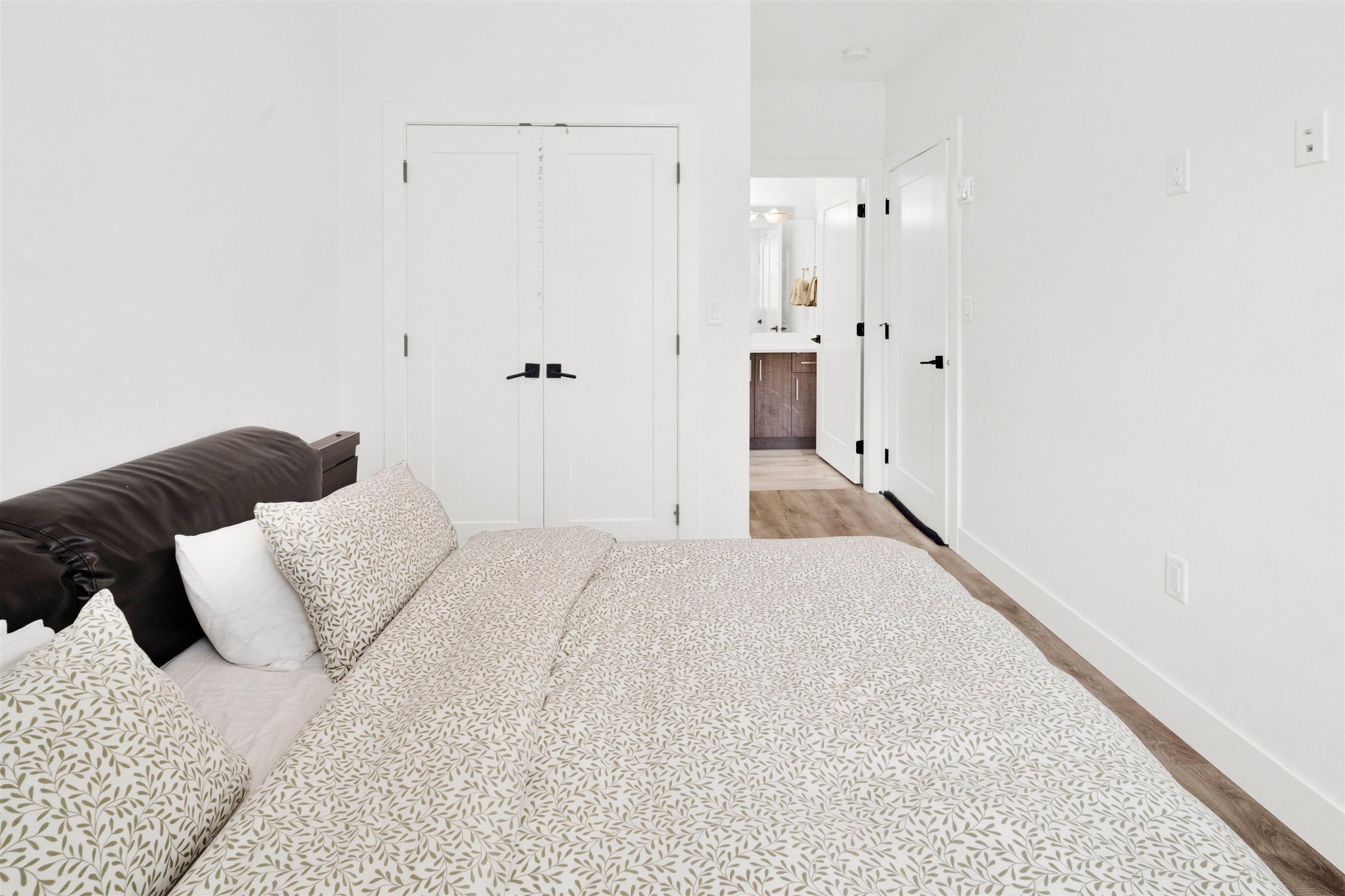 2743 Duke Street, Vancouver, BC