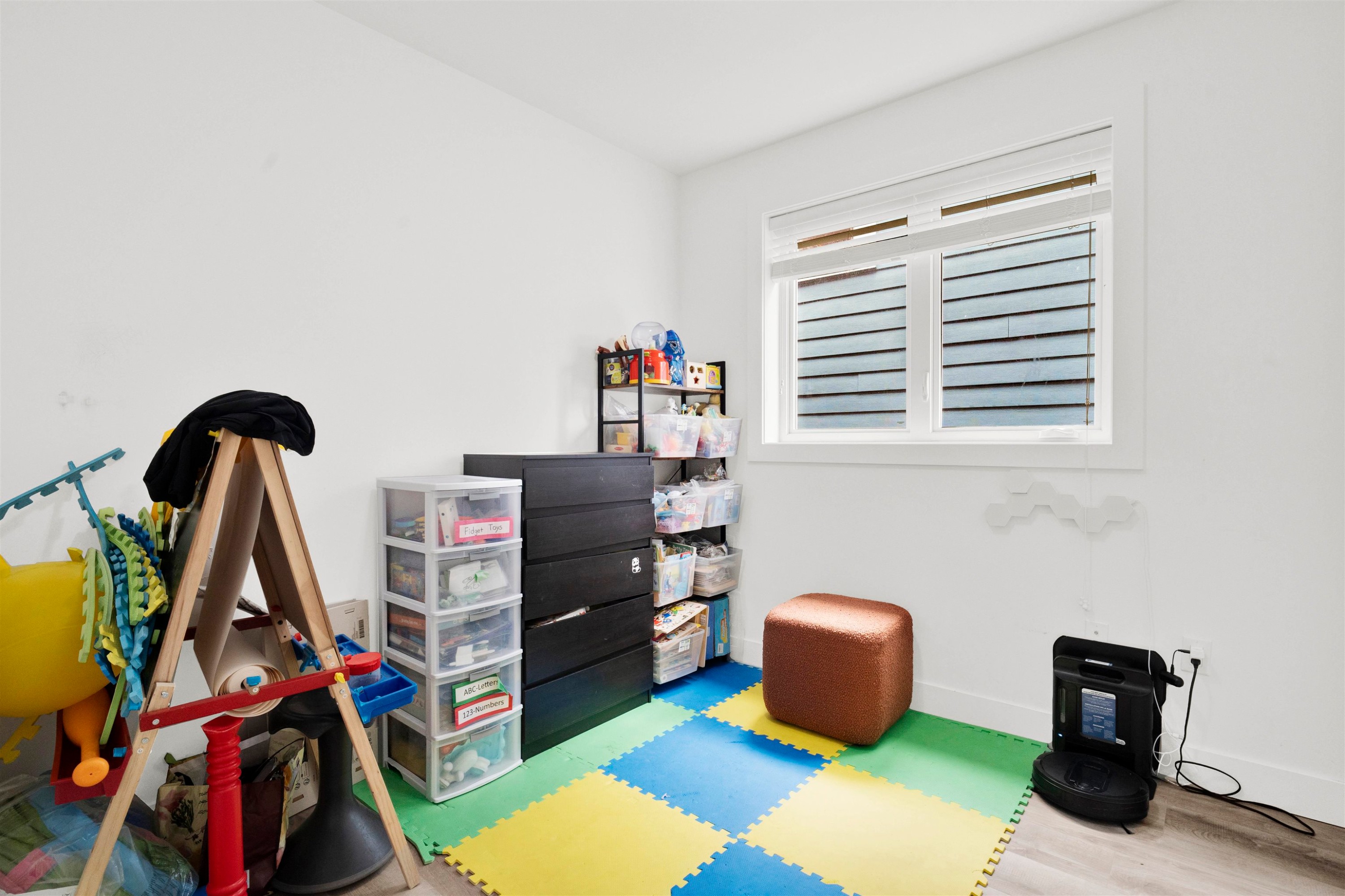 2743 Duke Street, Vancouver, BC