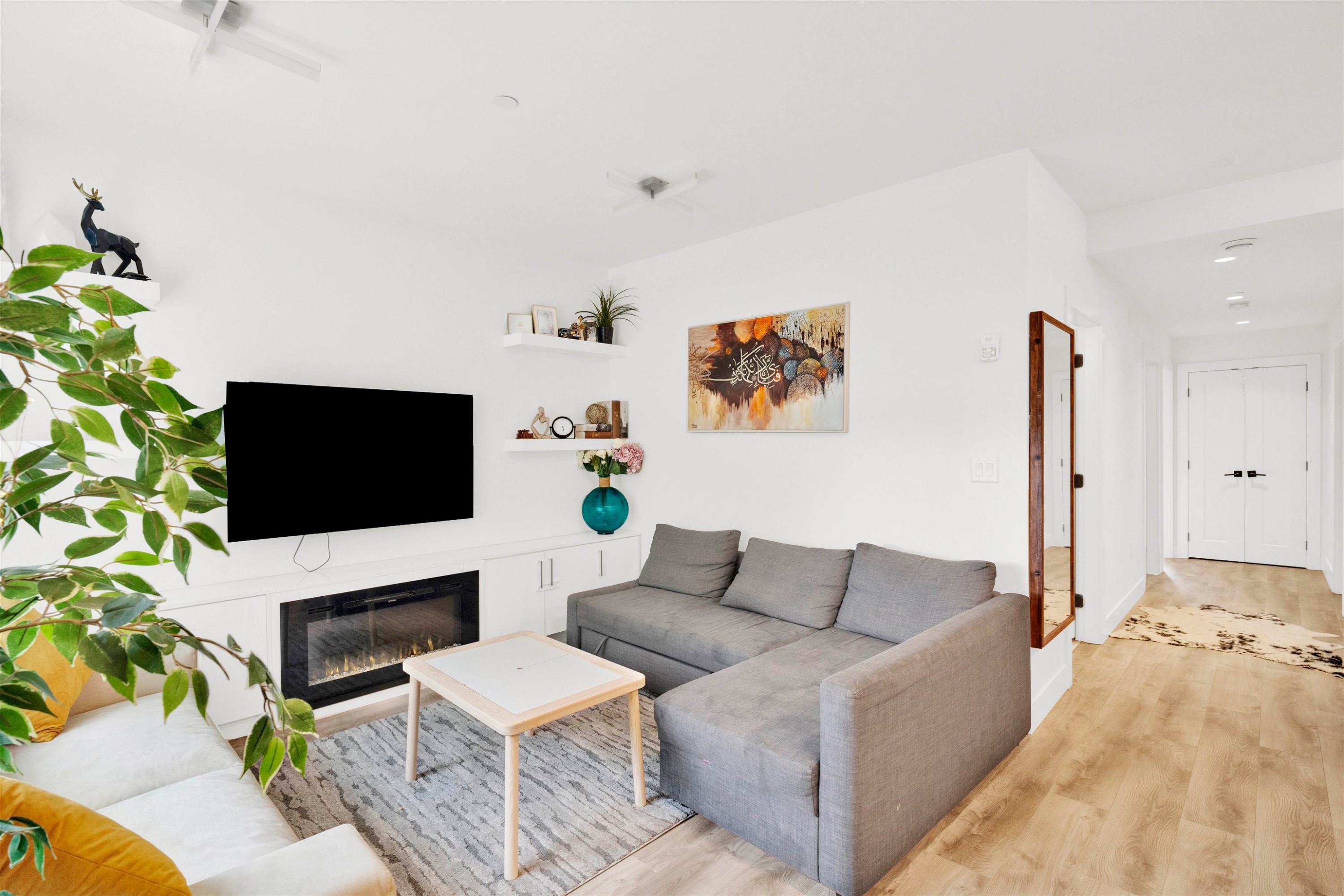 2743 Duke Street, Vancouver, BC