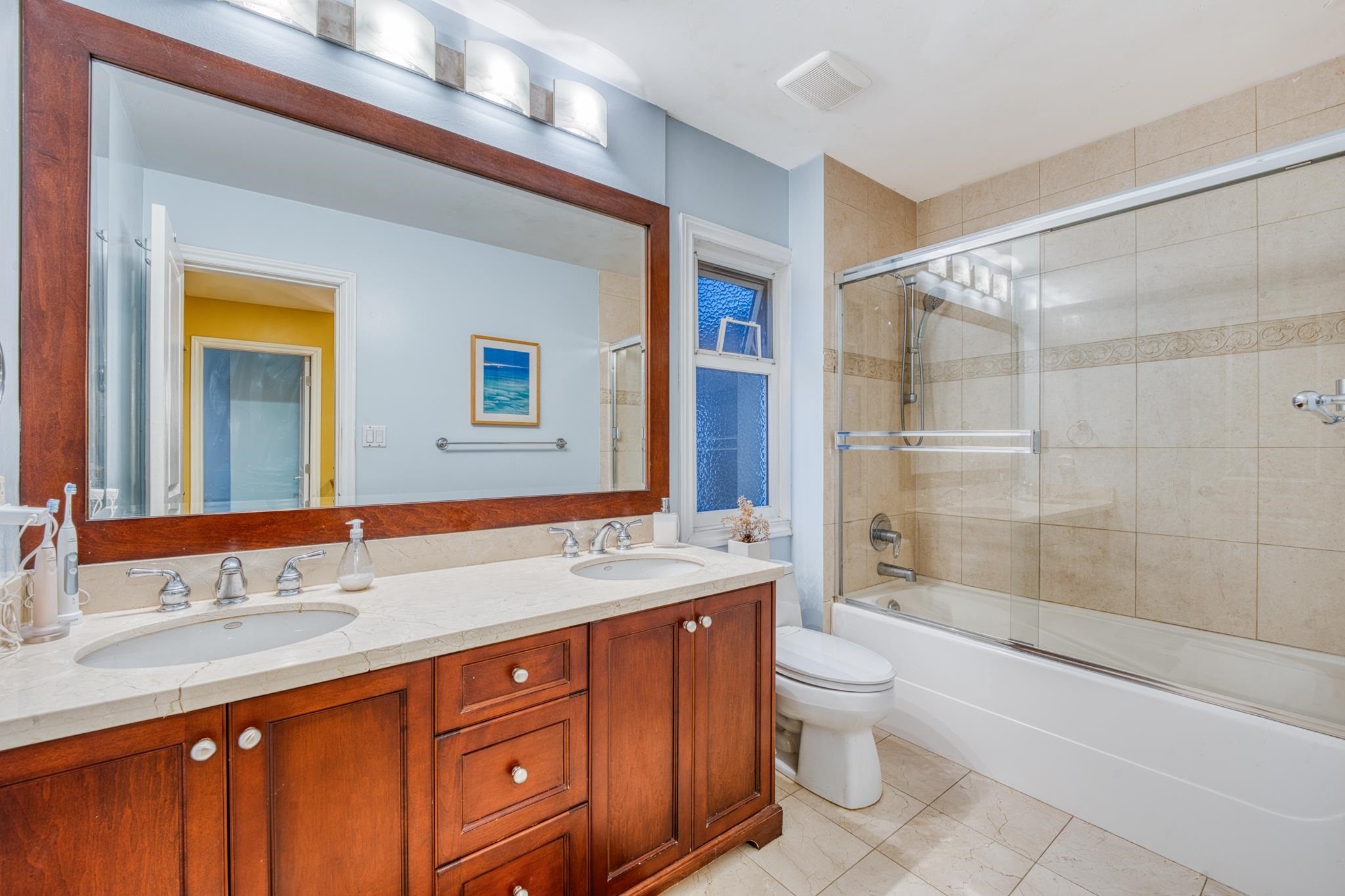 1428 37Th Avenue W, Vancouver, BC