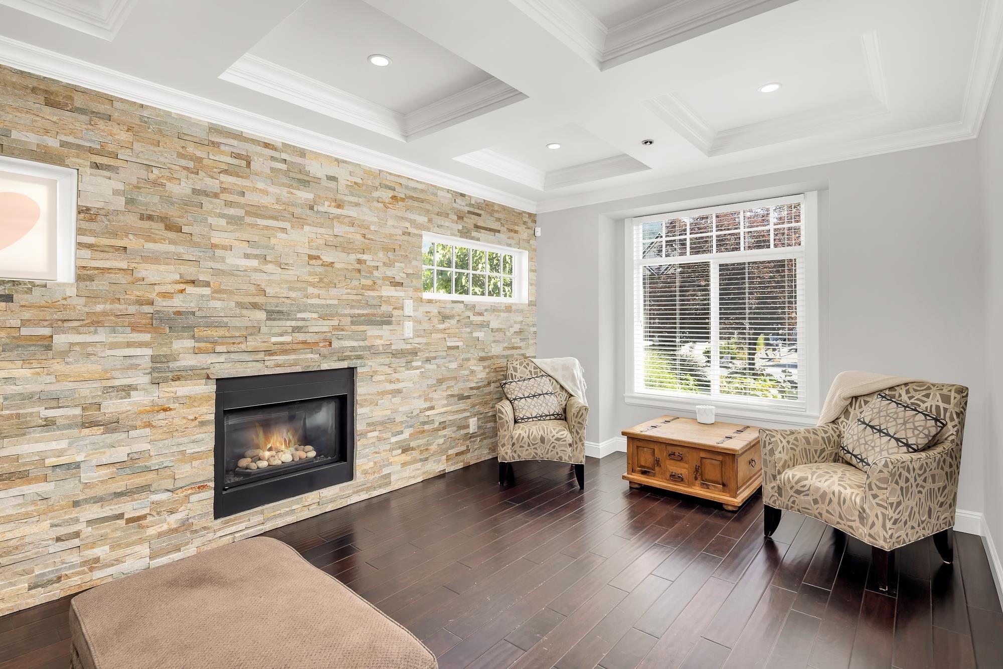 1020 Jay Crescent, Squamish, BC