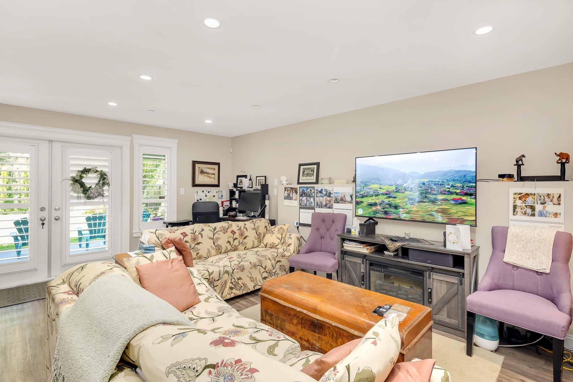 1020 Jay Crescent, Squamish, BC