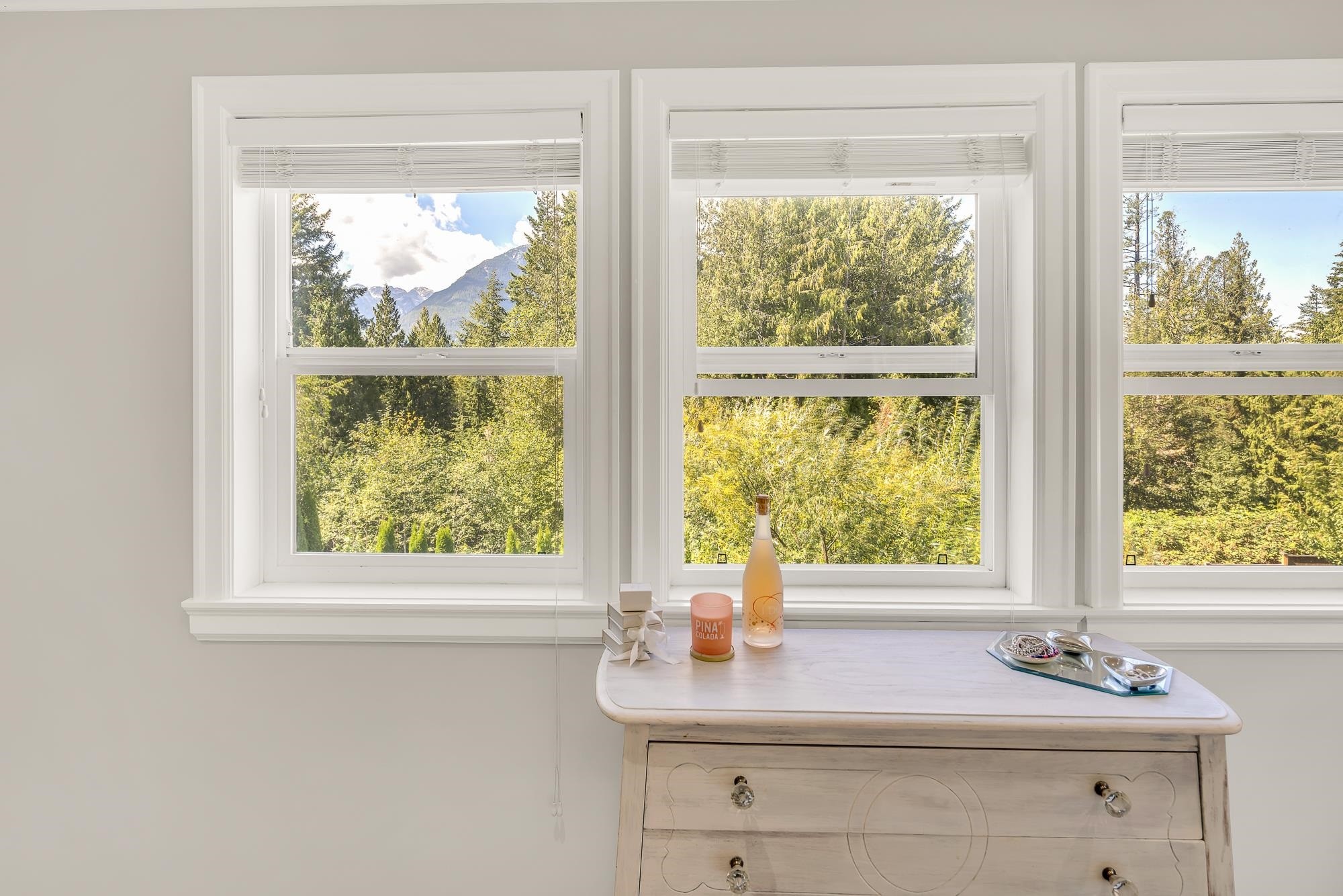 1020 Jay Crescent, Squamish, BC
