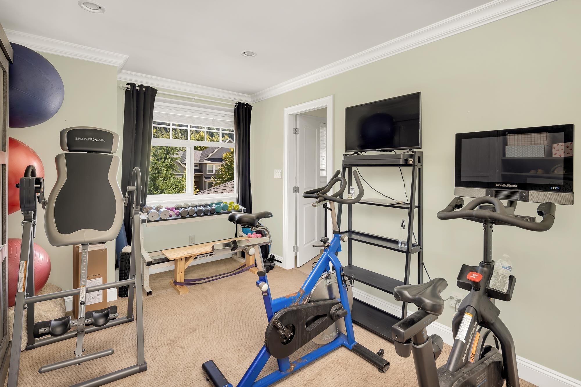 1020 Jay Crescent, Squamish, BC