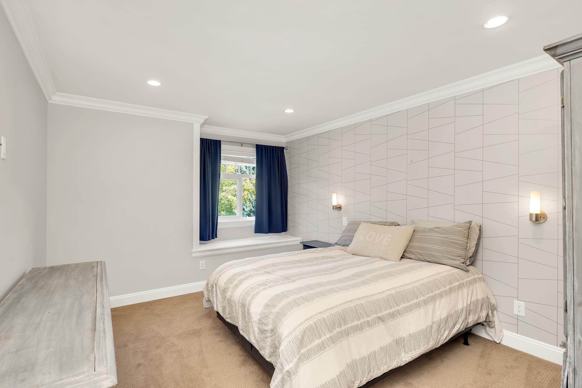 1020 Jay Crescent, Squamish, BC