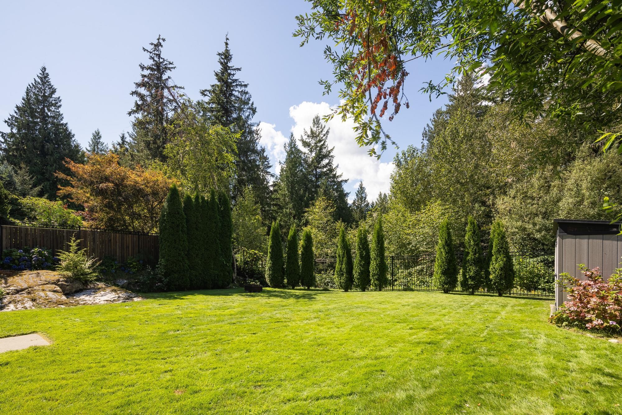 1020 Jay Crescent, Squamish, BC
