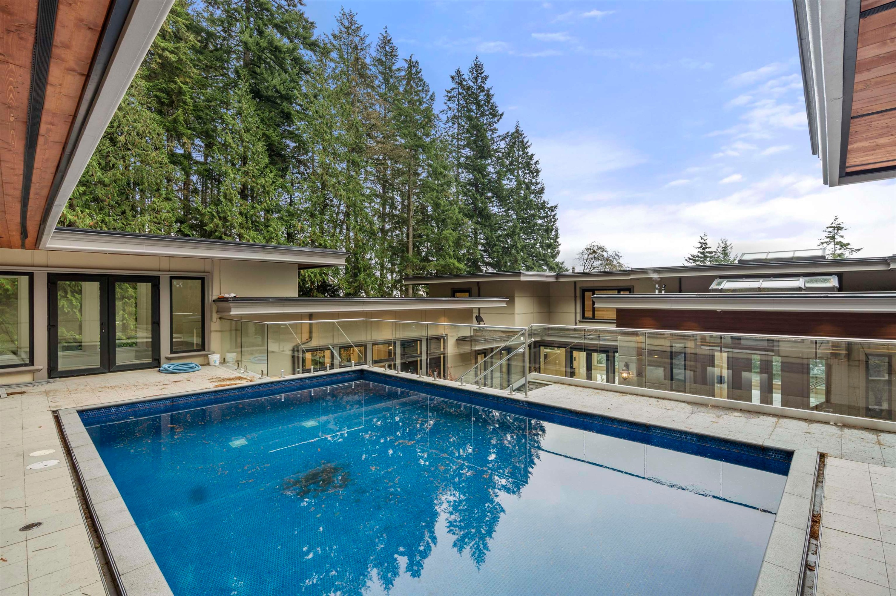 1119 Millstream Road, West Vancouver, BC