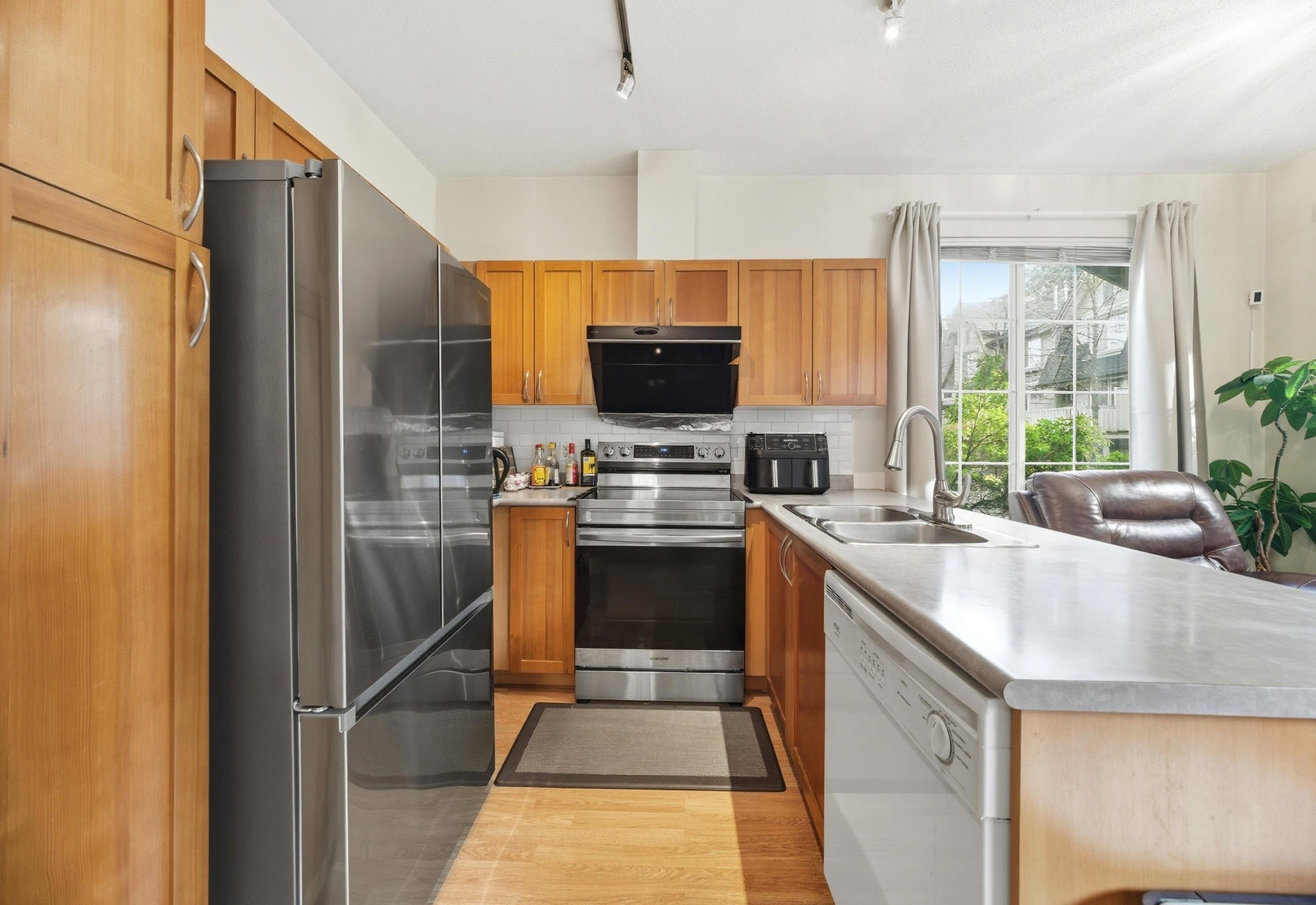 42-8415 Cumberland Place, Burnaby, BC