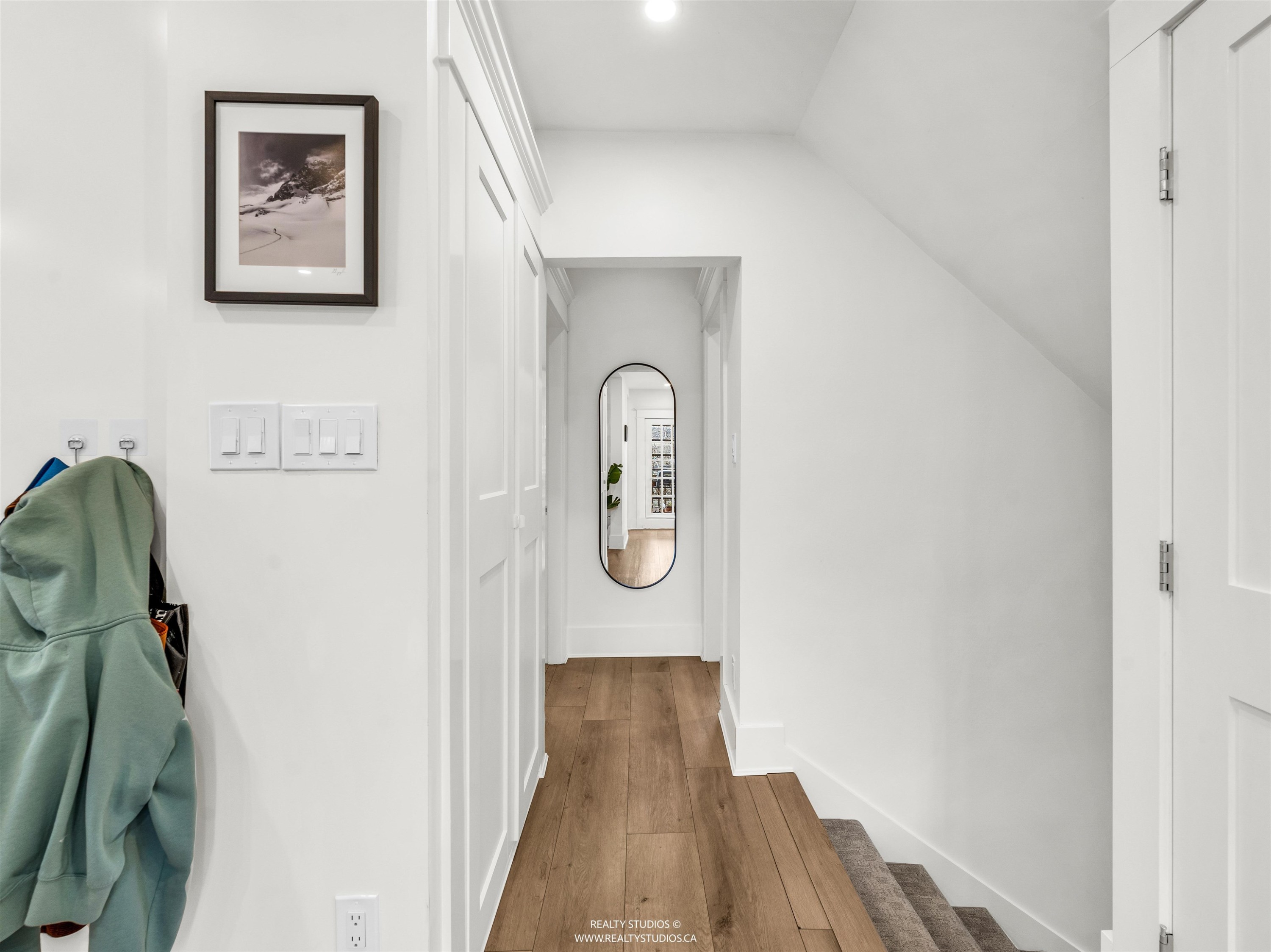 354 15Th Avenue W, Vancouver, BC