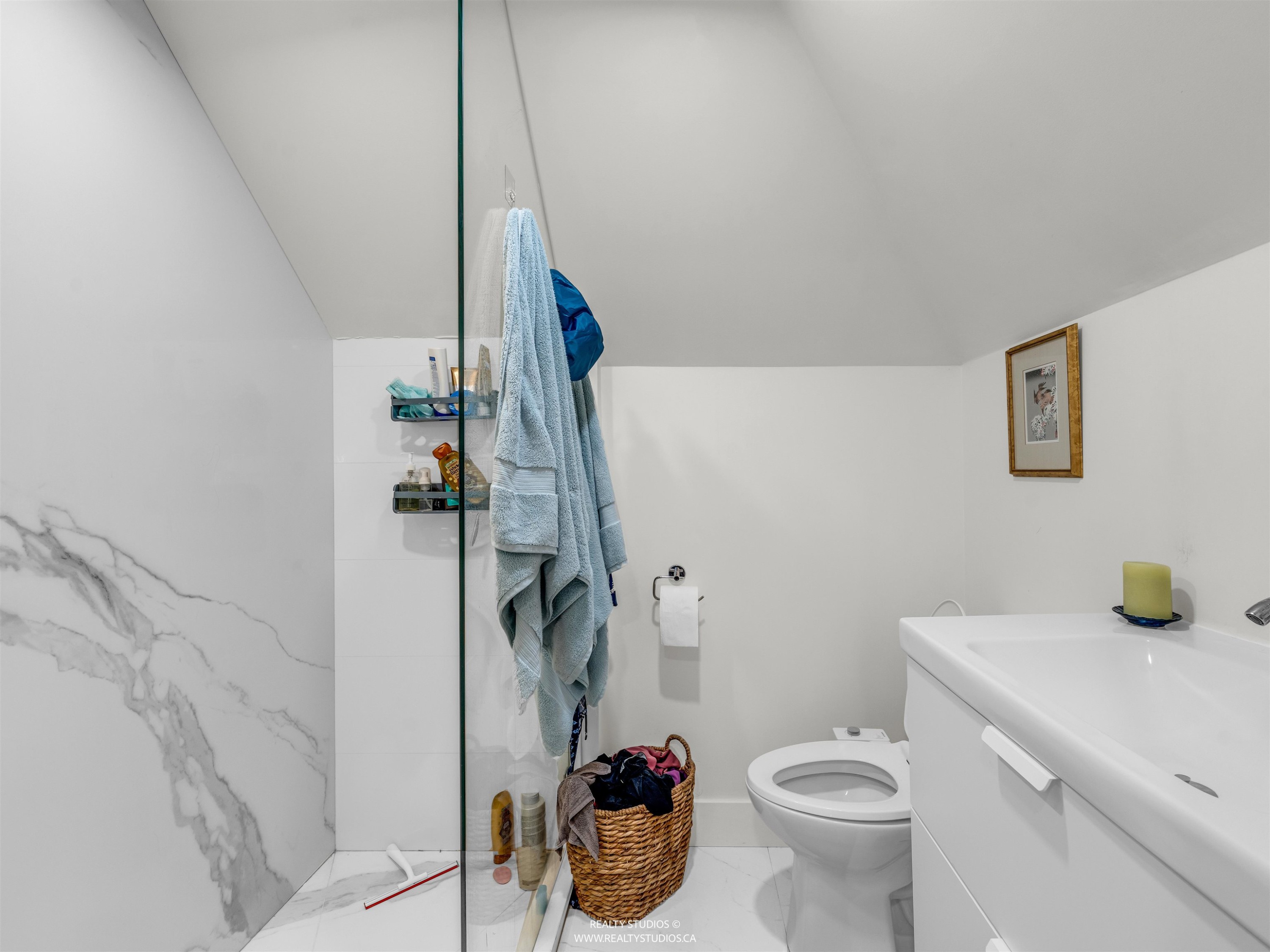 354 15Th Avenue W, Vancouver, BC