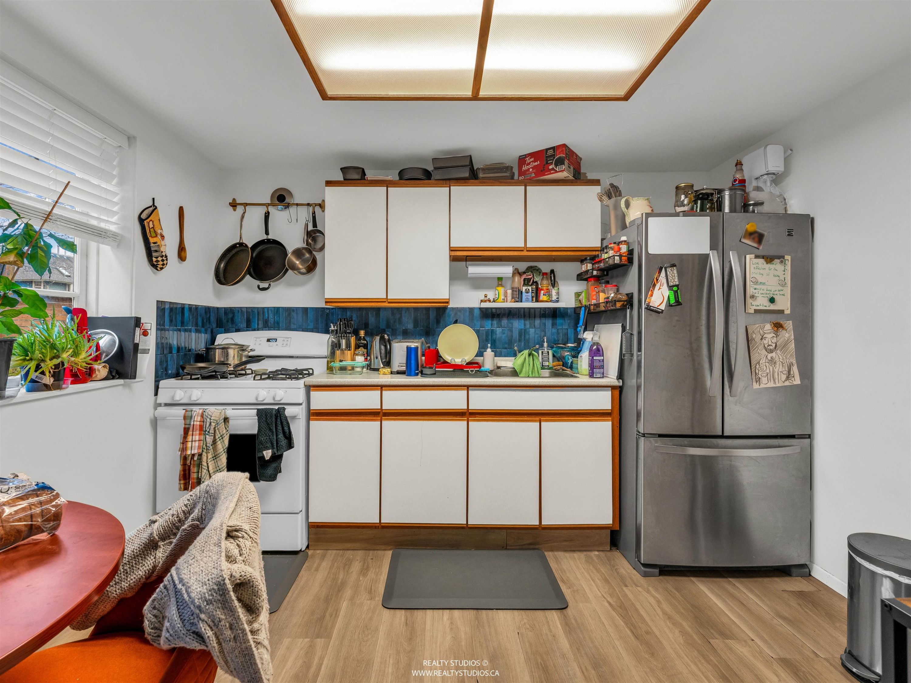 354 15Th Avenue W, Vancouver, BC